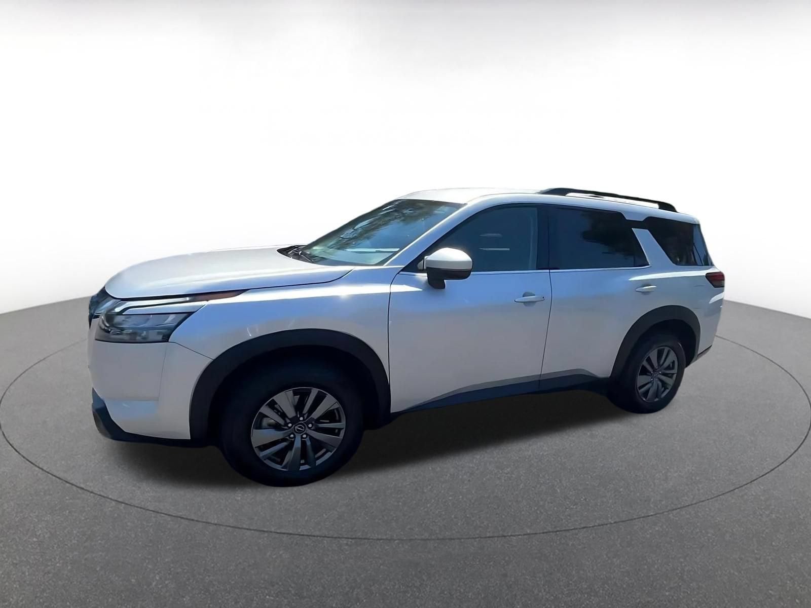 Thumbnail: 2025 Nissan Pathfinder - 8