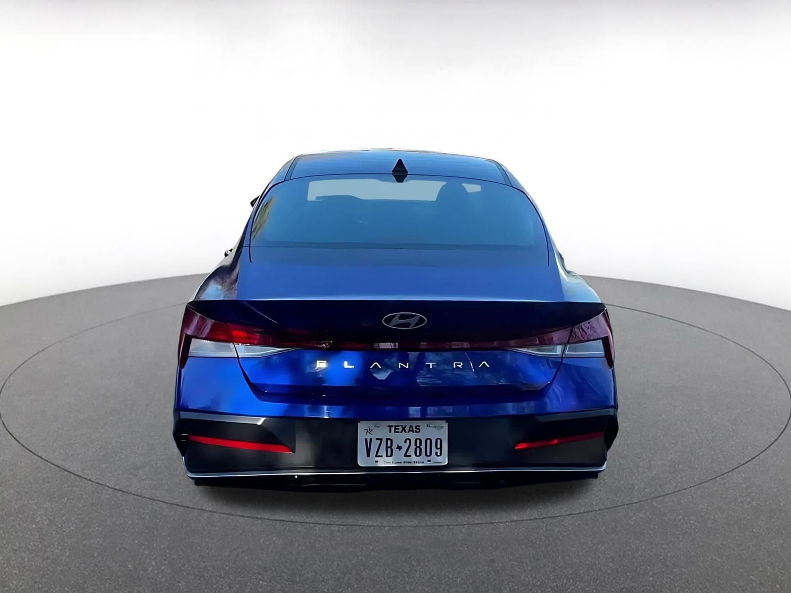 Thumbnail: 2025 Hyundai Elantra - 12