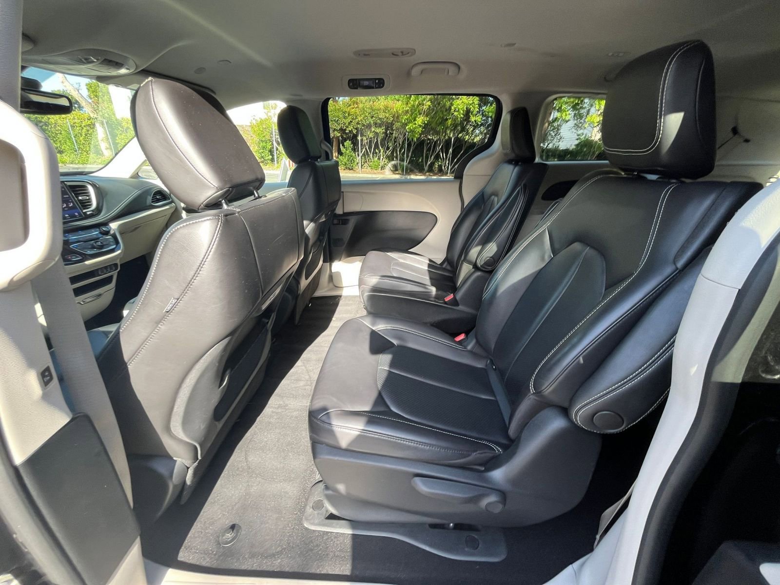 Thumbnail: 2023 Chrysler Pacifica - 27