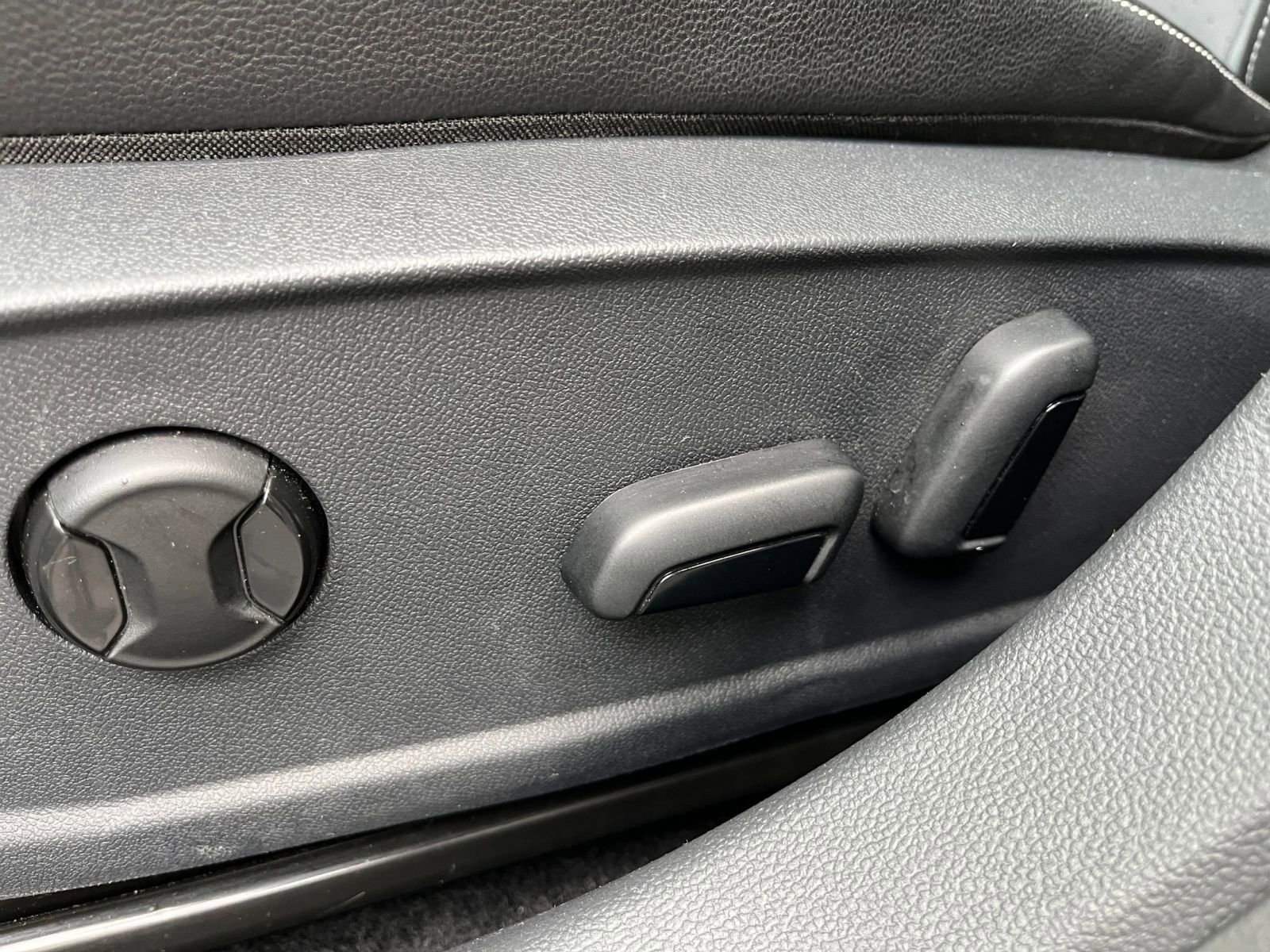 Thumbnail: 2025 Volkswagen Jetta - 22