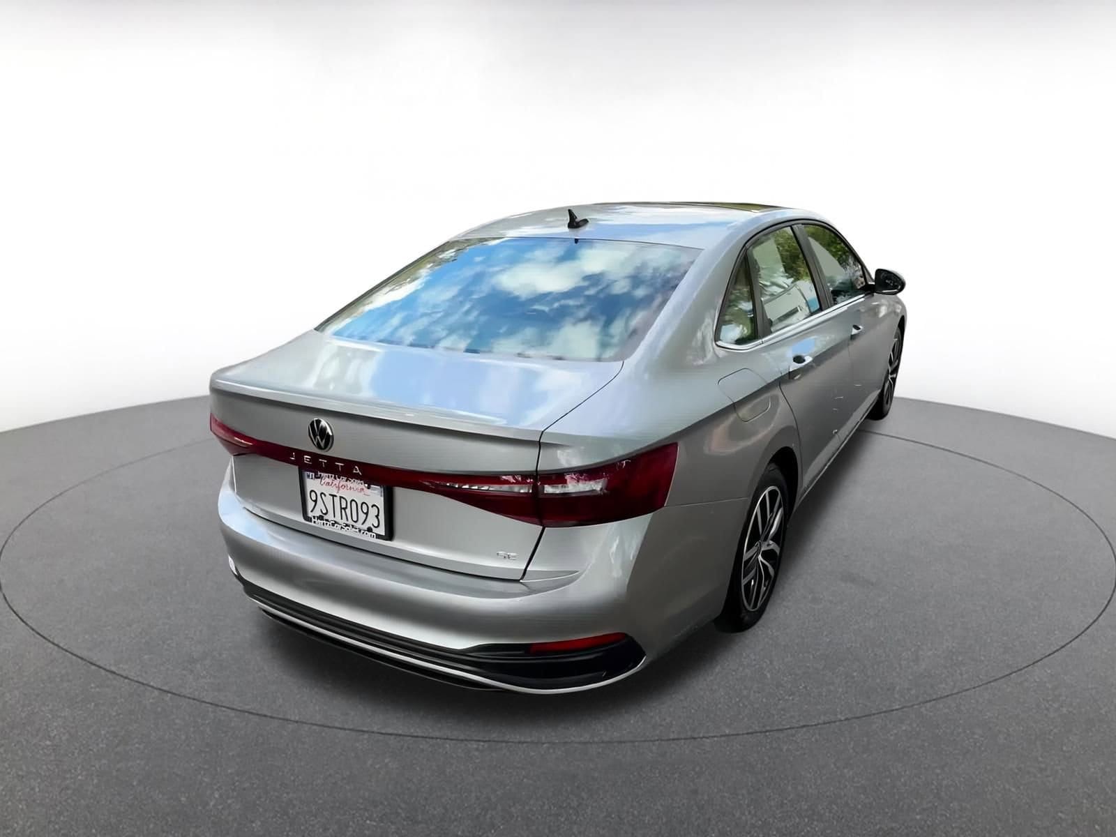 Thumbnail: 2025 Volkswagen Jetta - 15