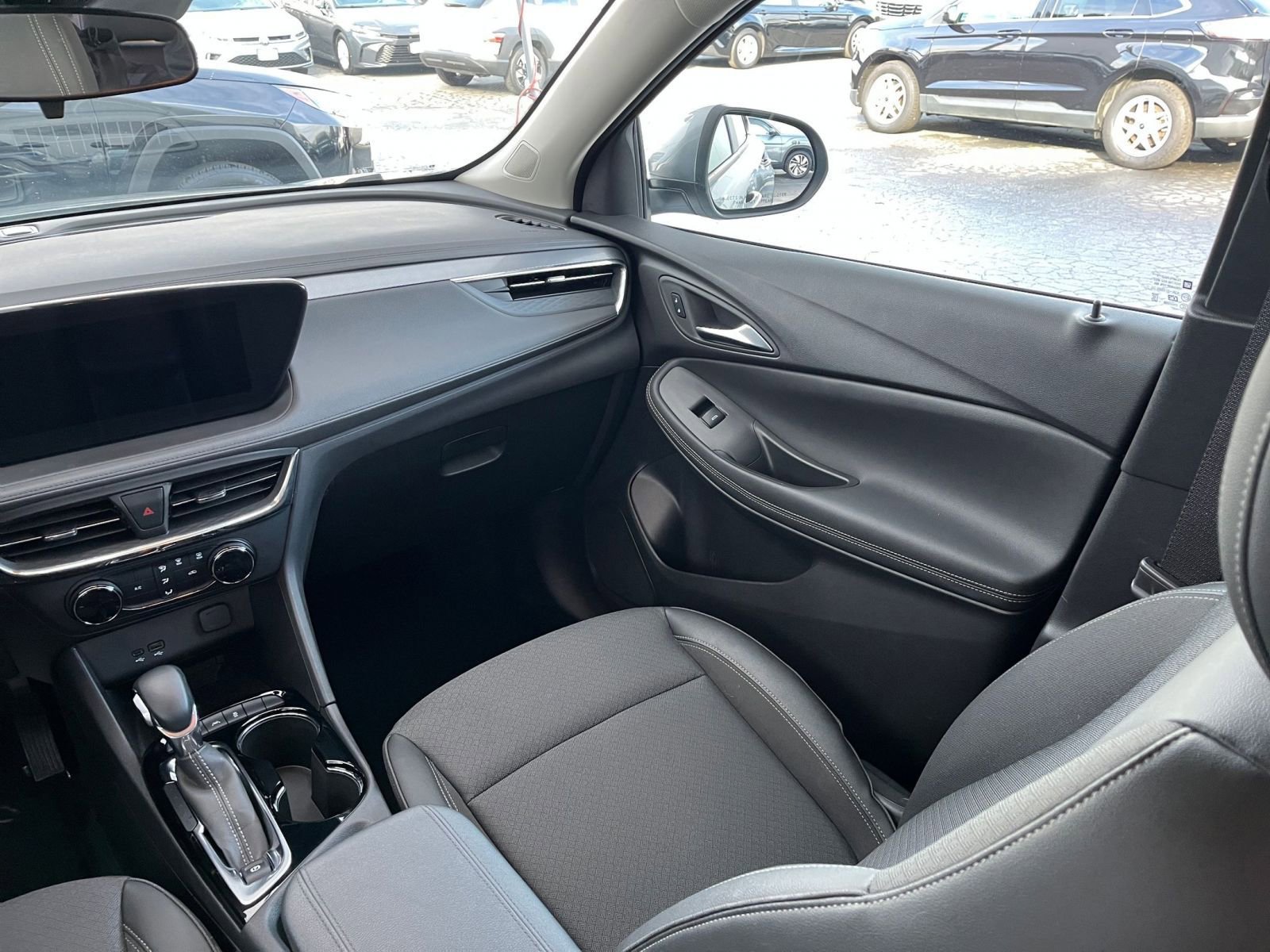 Thumbnail: 2025 Buick Encore GX - 33