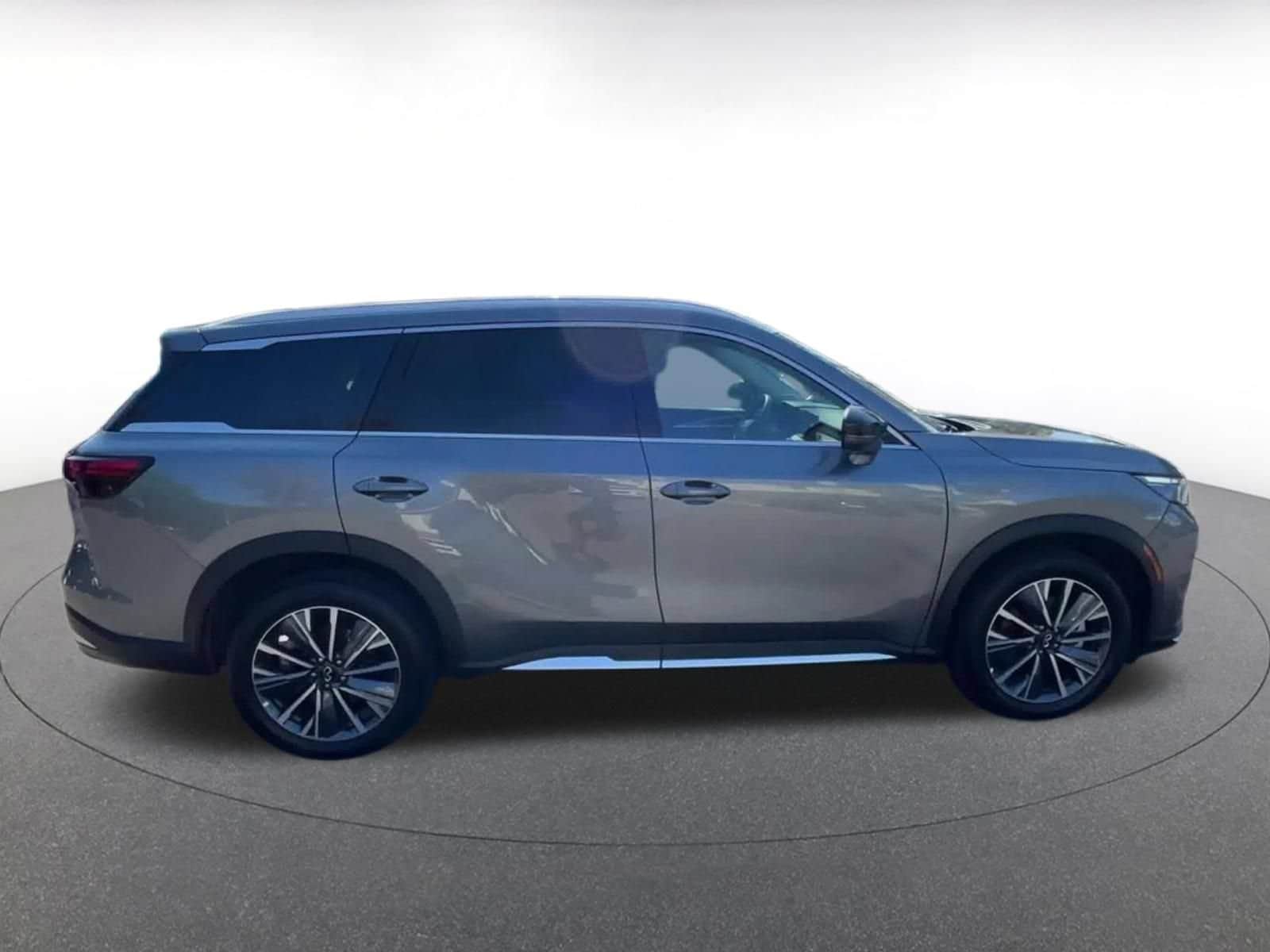 Thumbnail: 2026 INFINITI QX60 - 16
