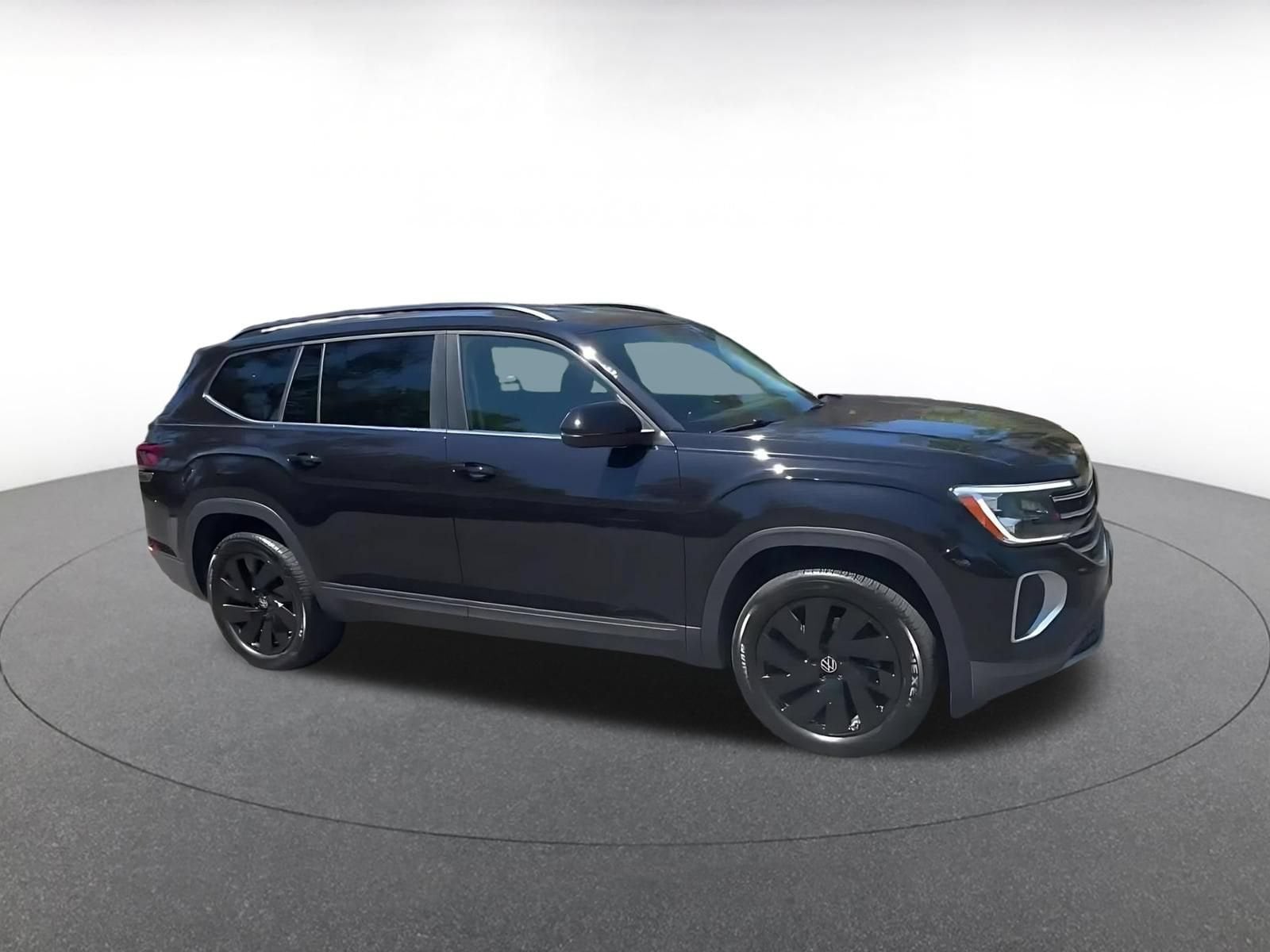 Thumbnail: 2026 Volkswagen Atlas - 2