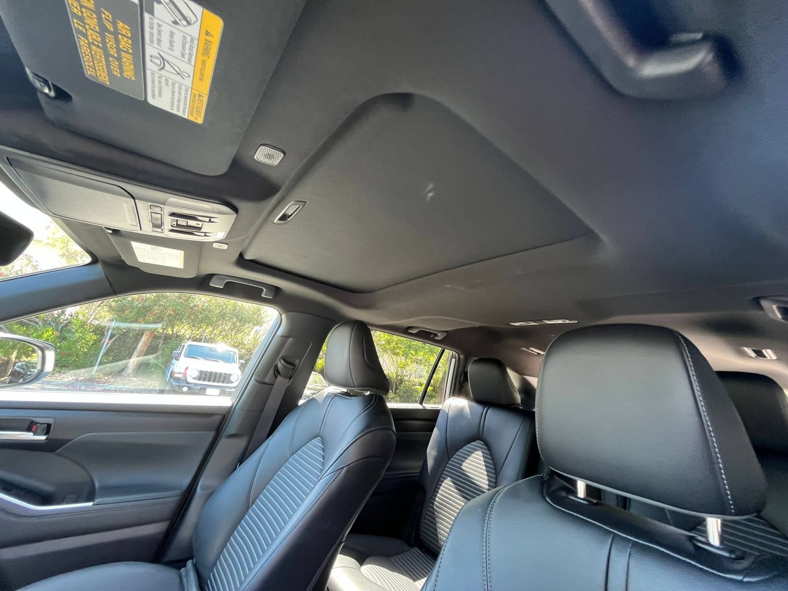 Thumbnail: 2025 Toyota Highlander - 30