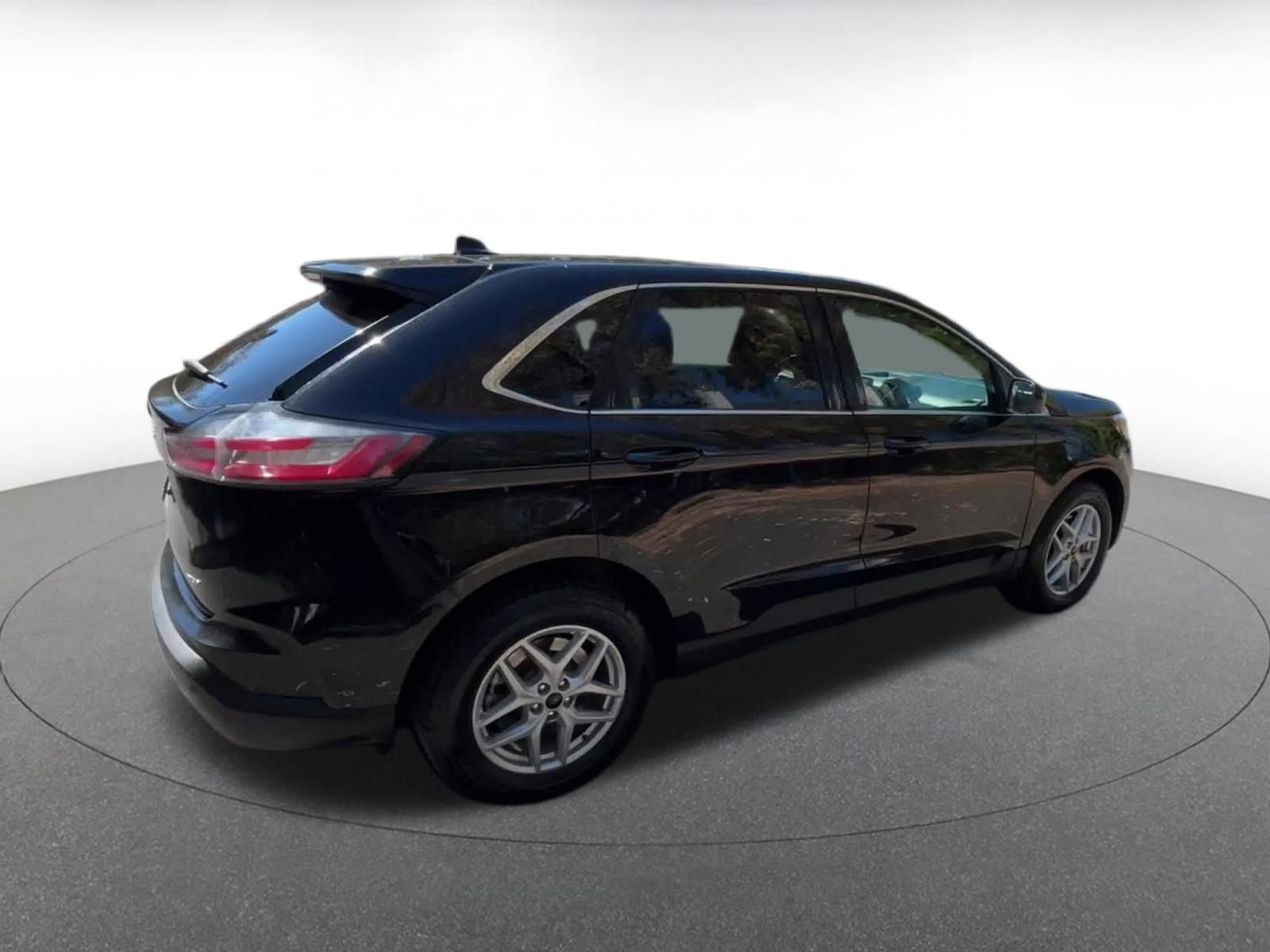 Thumbnail: 2024 Ford Edge - 15