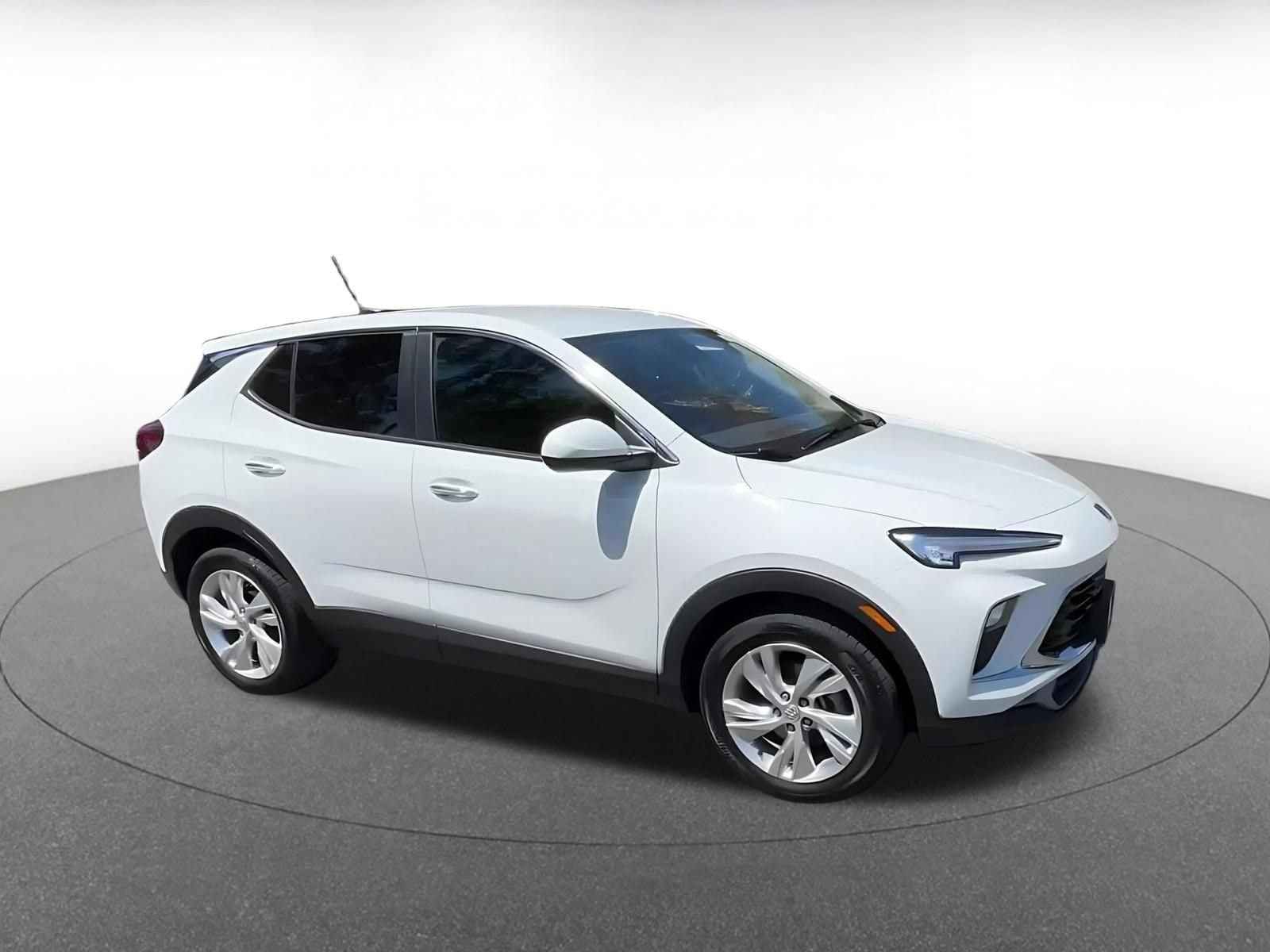 2025 Buick Encore GX Preferred - Photo 2