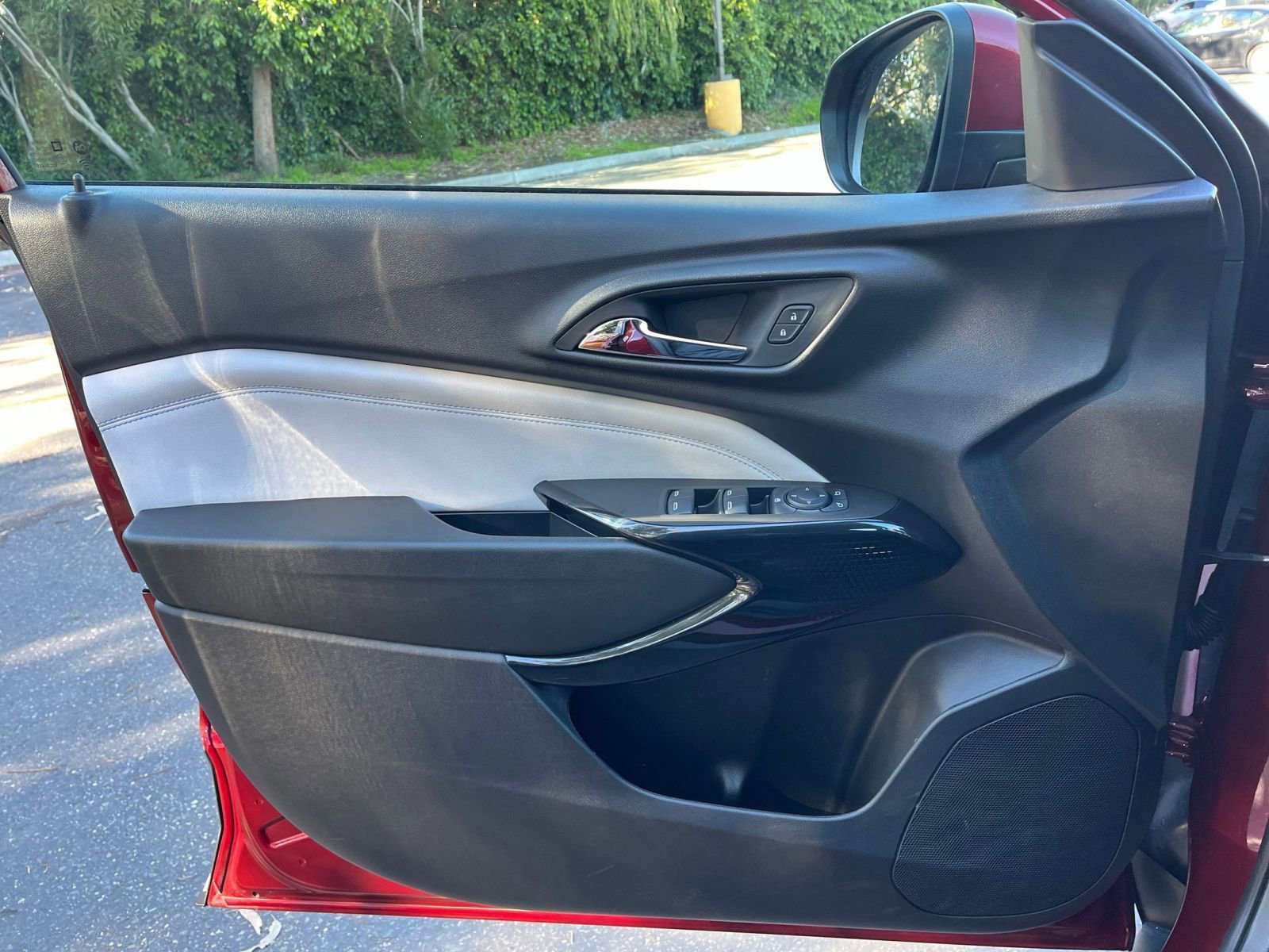 Thumbnail: 2025 Chevrolet Trax - 20