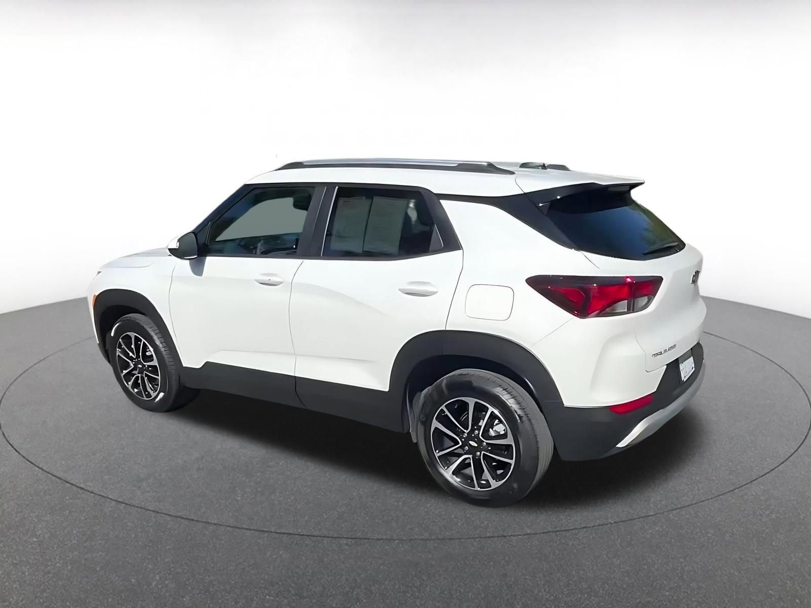 Thumbnail: 2025 Chevrolet TrailBlazer - 10