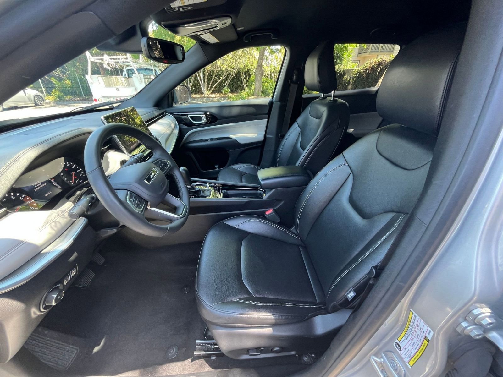 Thumbnail: 2025 Jeep Compass - 28