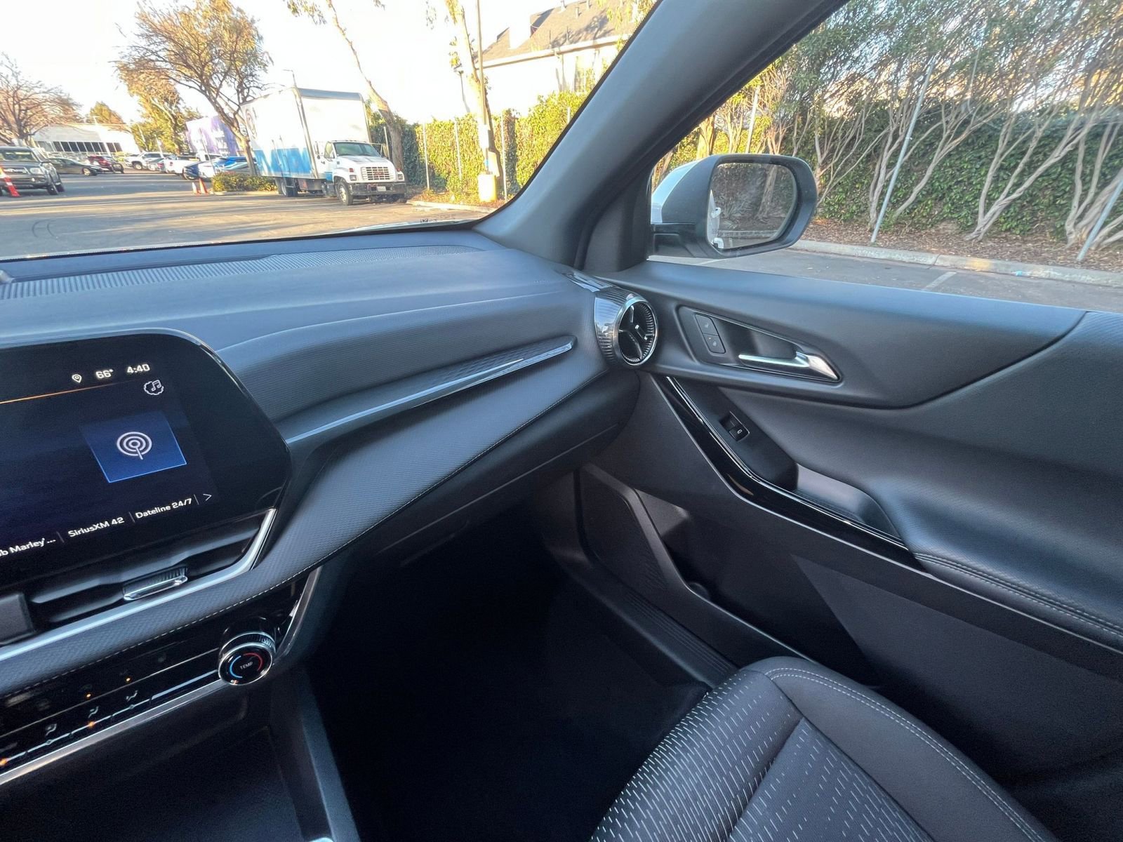 Thumbnail: 2025 Chevrolet Equinox - 34