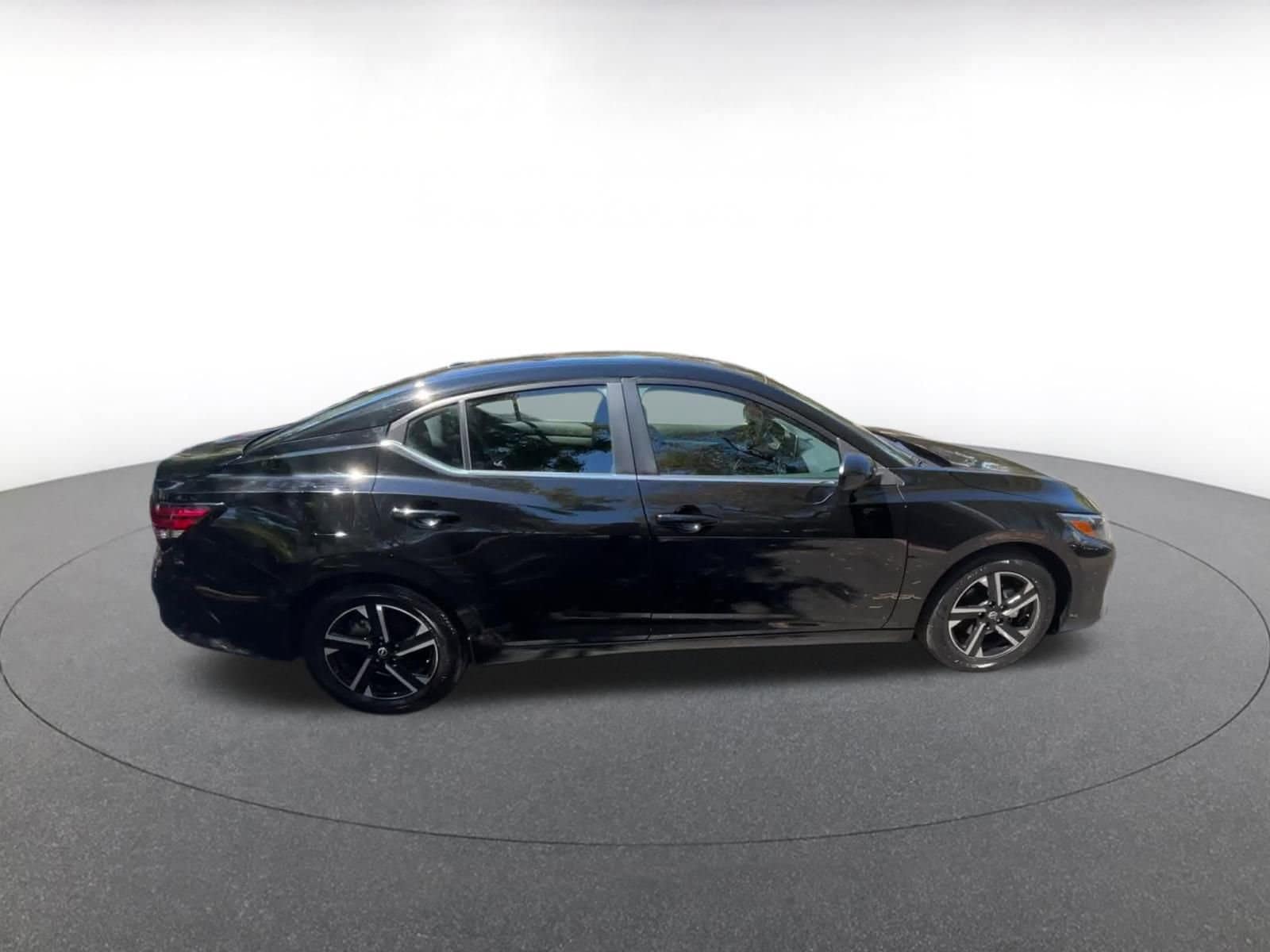 Thumbnail: 2024 Nissan Sentra - 13