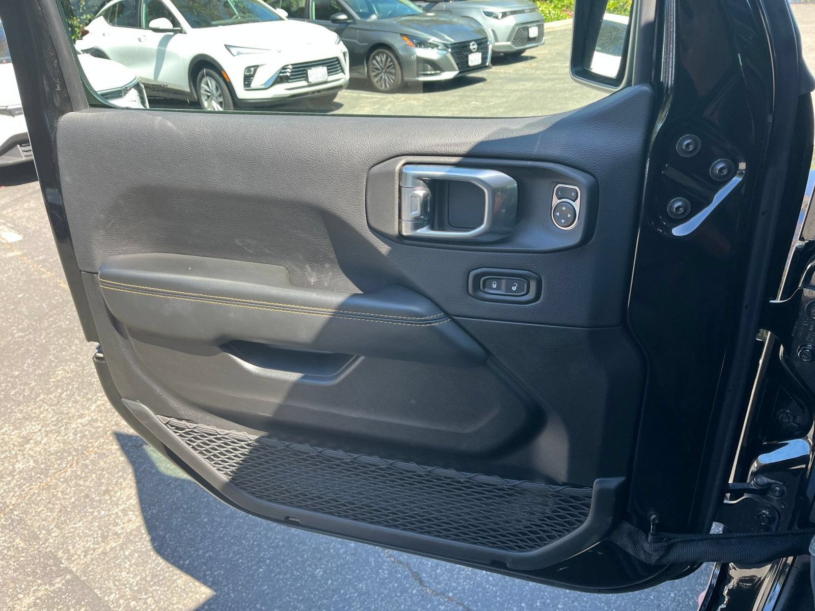 Thumbnail: 2025 Jeep Wrangler - 18