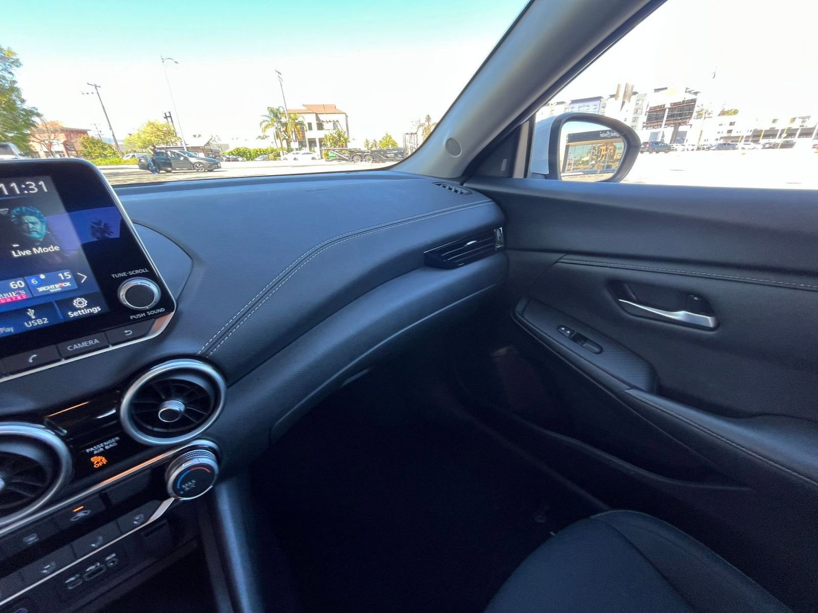 Thumbnail: 2025 Nissan Sentra - 33