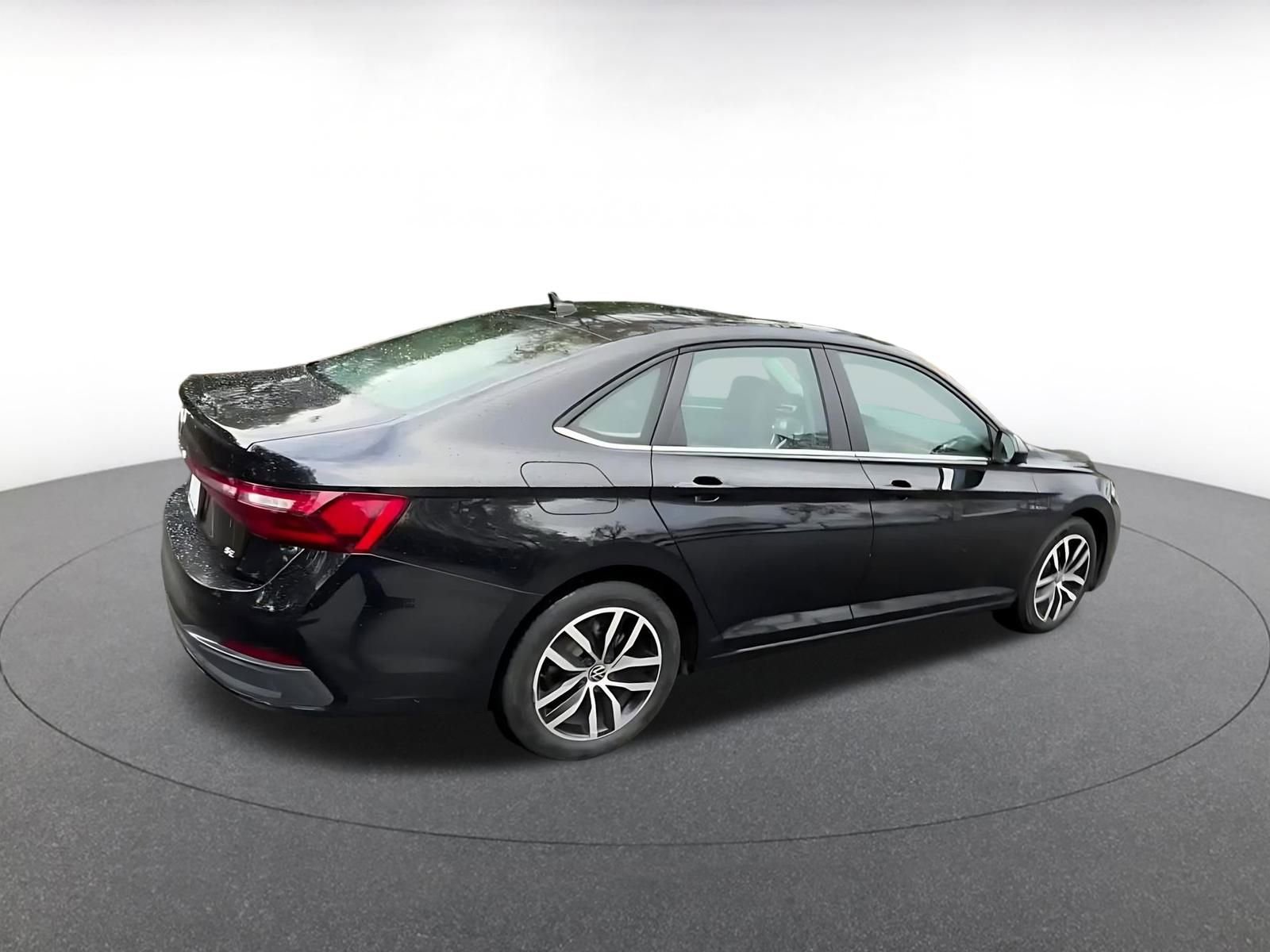 Thumbnail: 2025 Volkswagen Jetta - 15