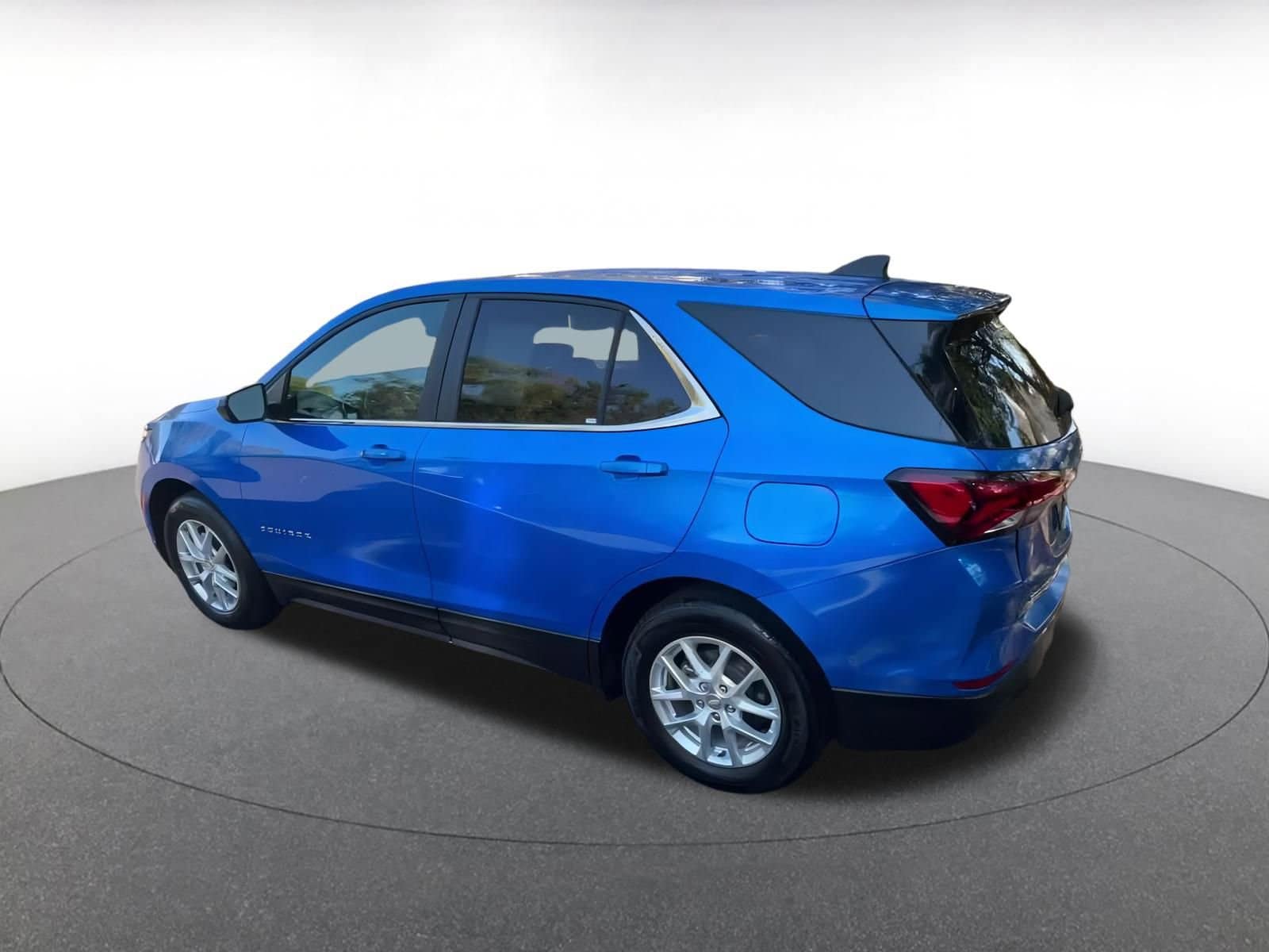 Thumbnail: 2024 Chevrolet Equinox - 10