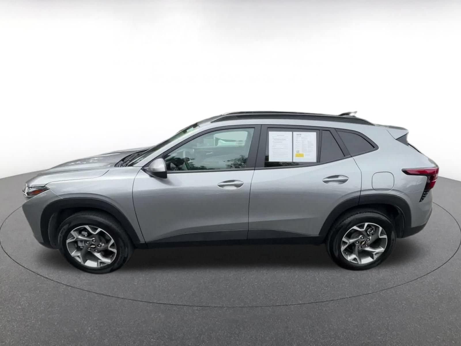 Thumbnail: 2025 Chevrolet Trax - 7