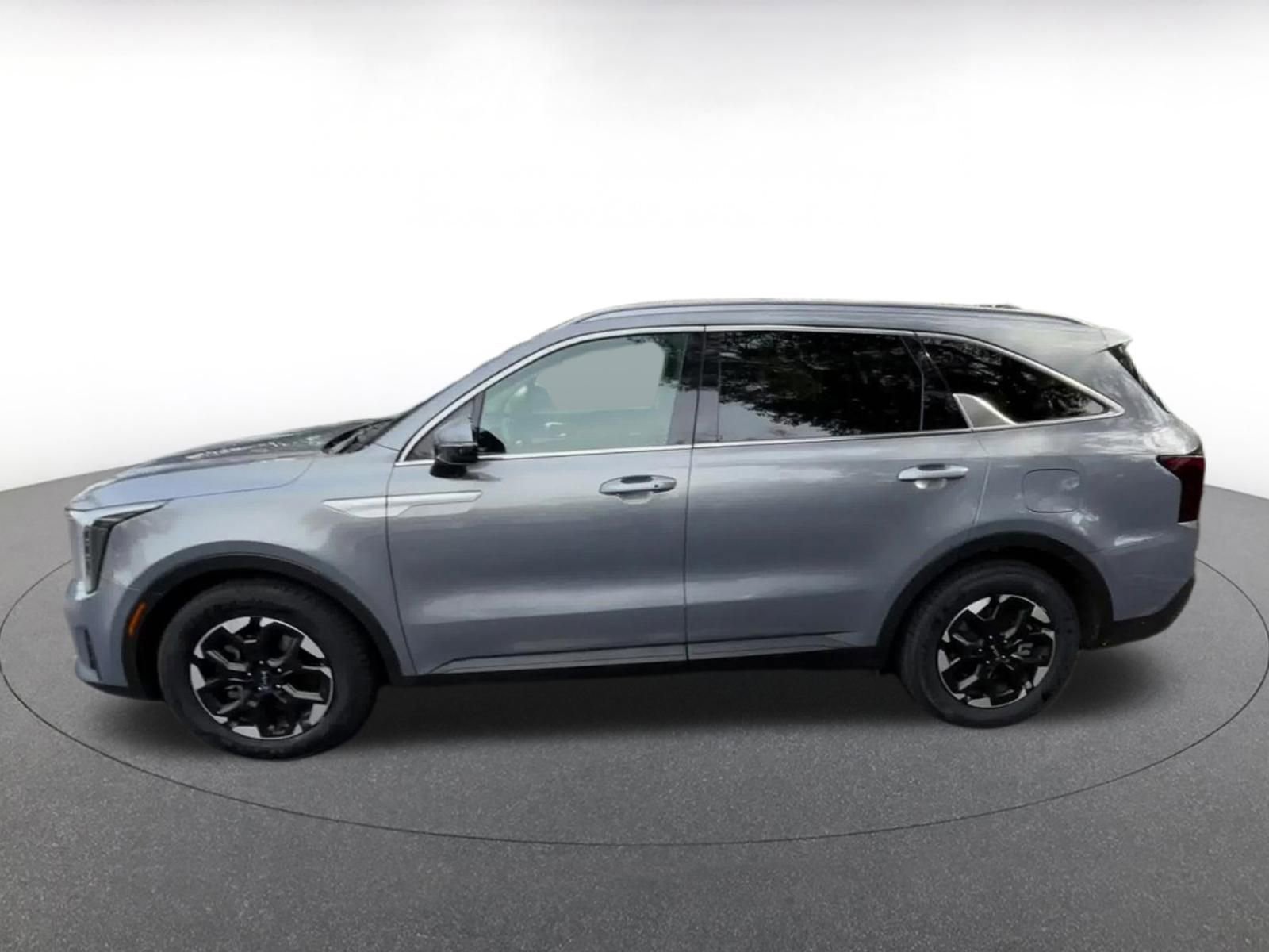 Thumbnail: 2024 Kia Sorento - 9