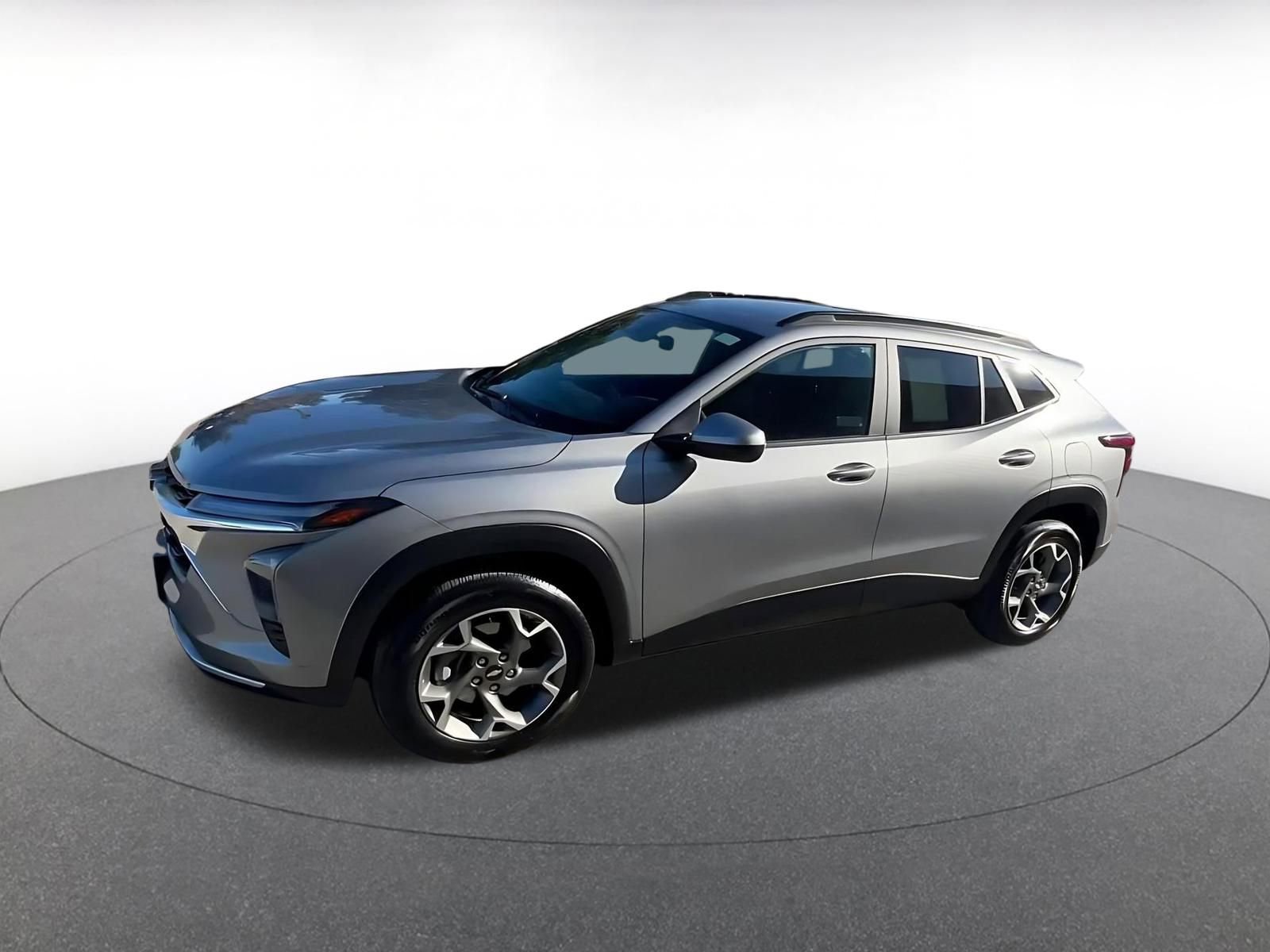 Thumbnail: 2025 Chevrolet Trax - 8