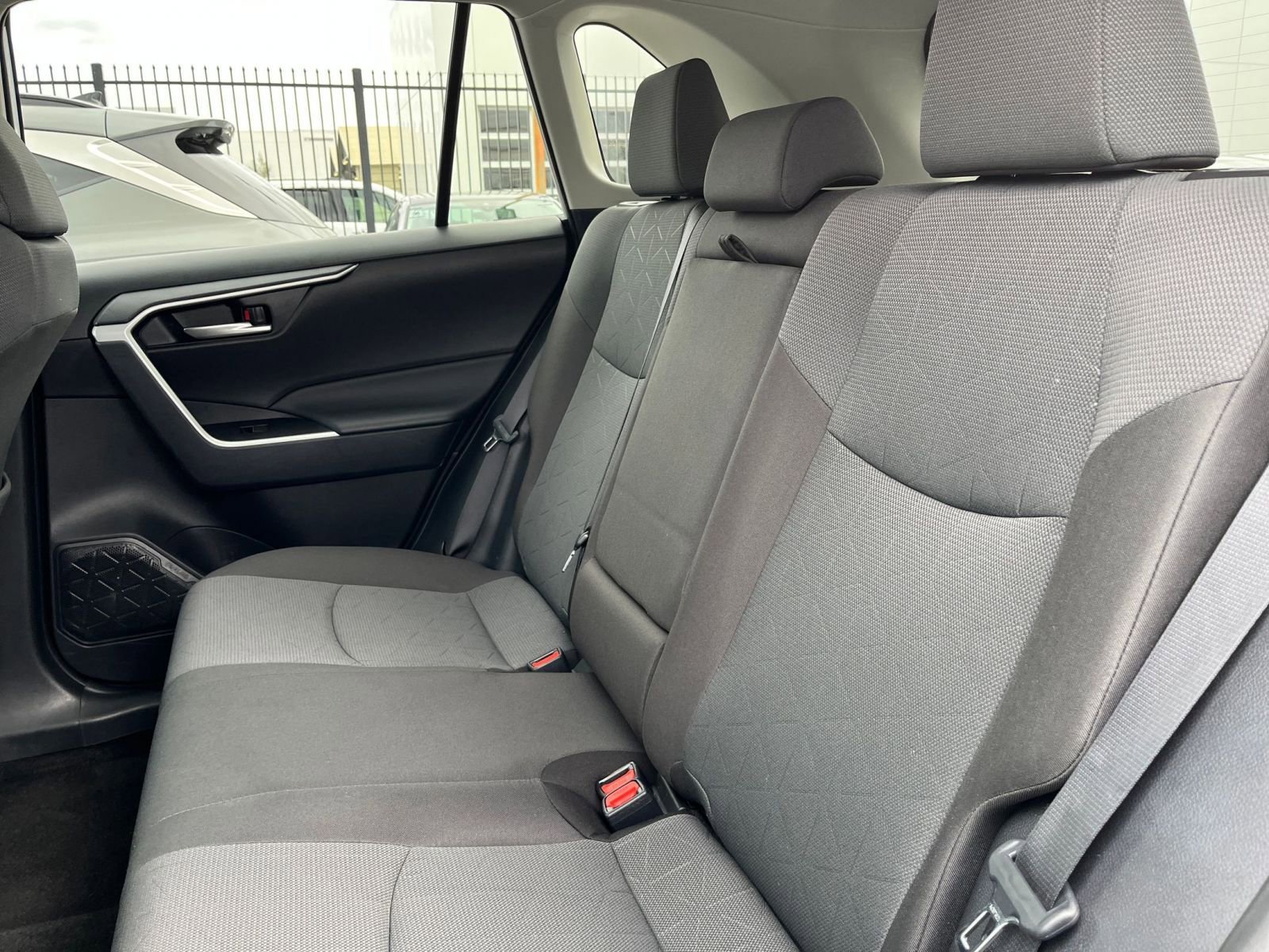 Thumbnail: 2025 Toyota RAV4 - 25