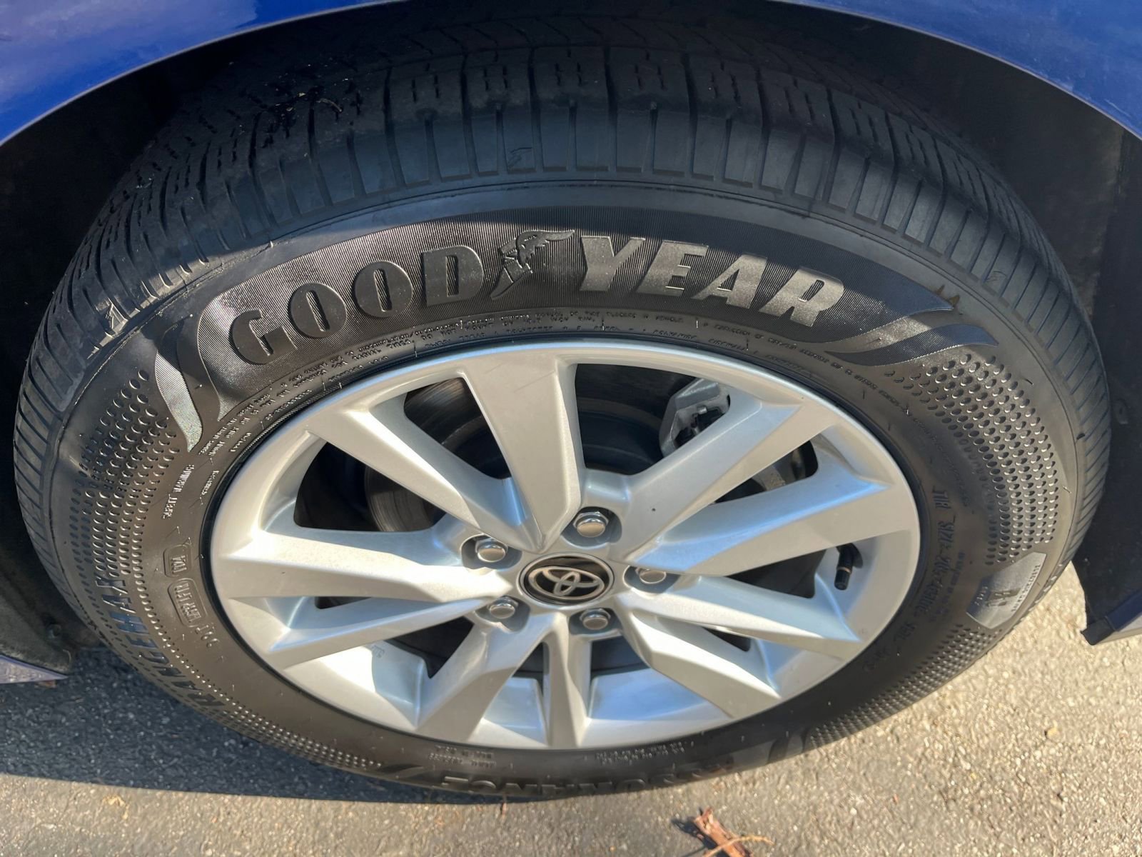 Thumbnail: 2025 Toyota Camry - 29