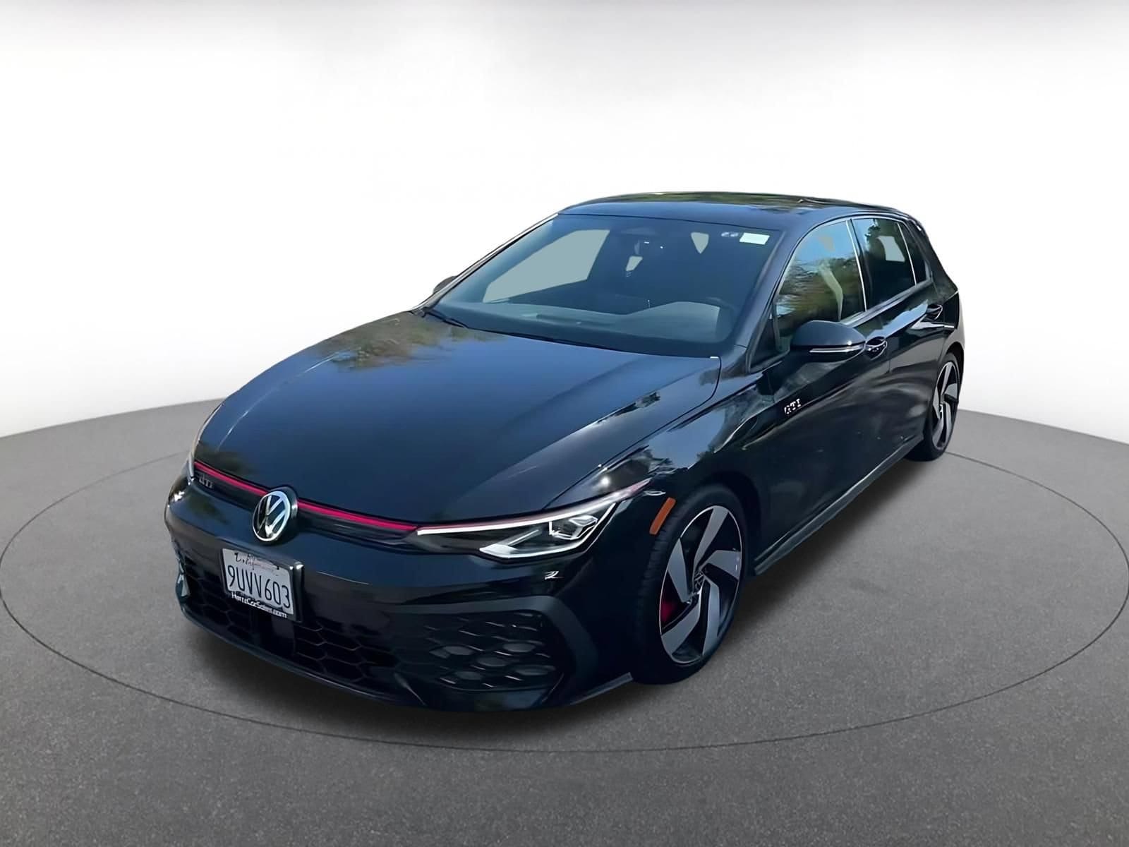 Thumbnail: 2026 Volkswagen Golf - 4