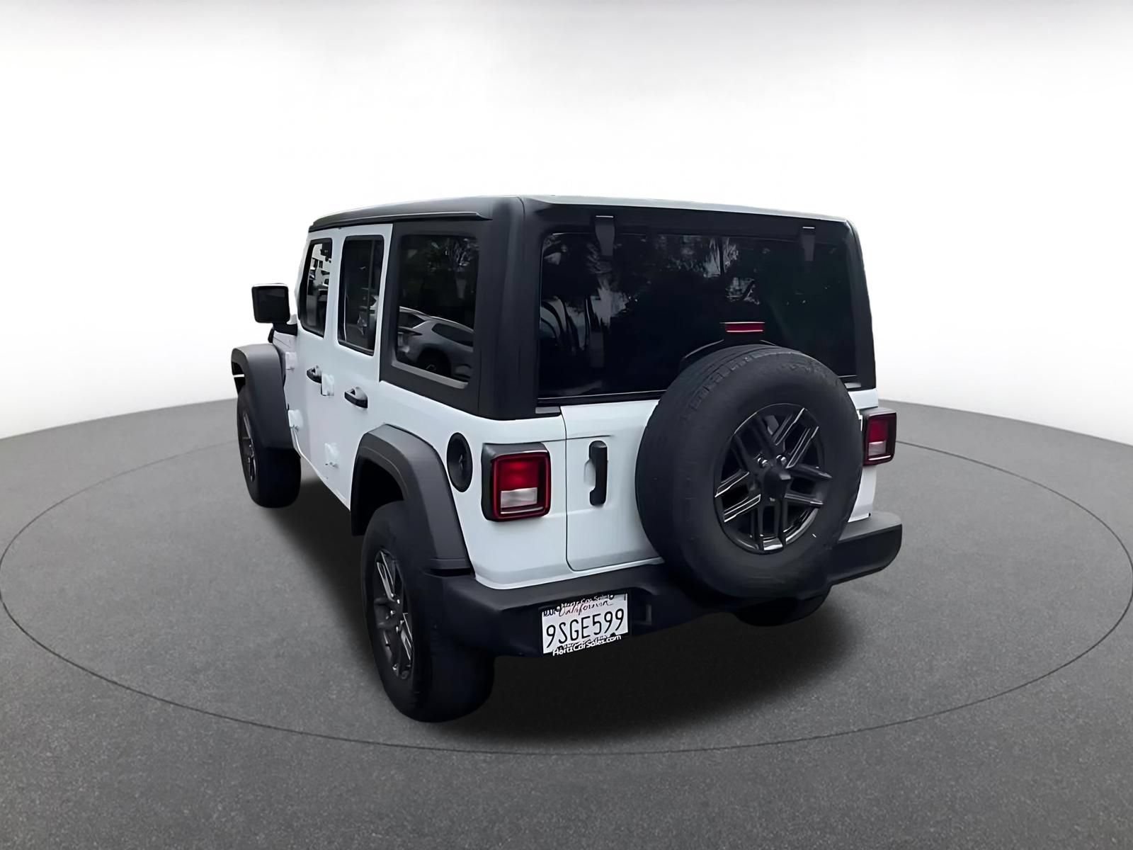 Thumbnail: 2025 Jeep Wrangler - 11