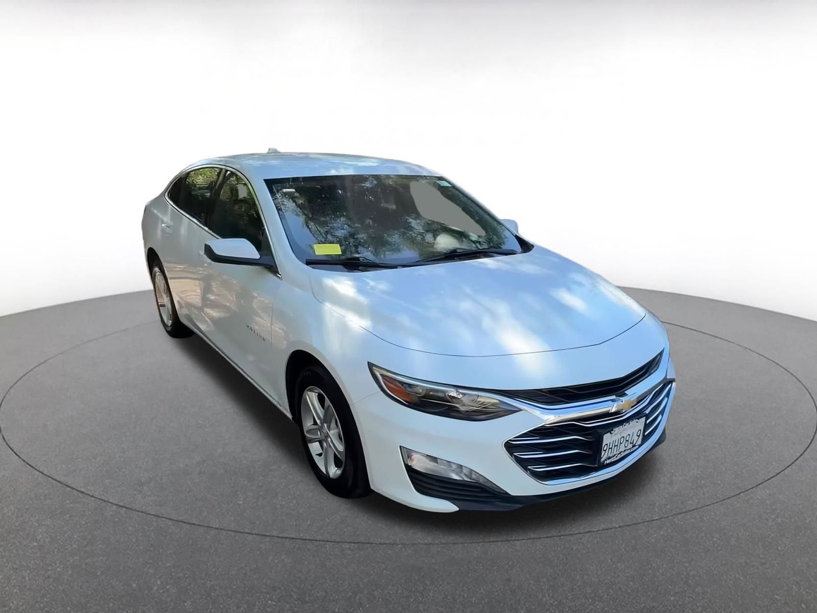 Thumbnail: 2024 Chevrolet Malibu - 3