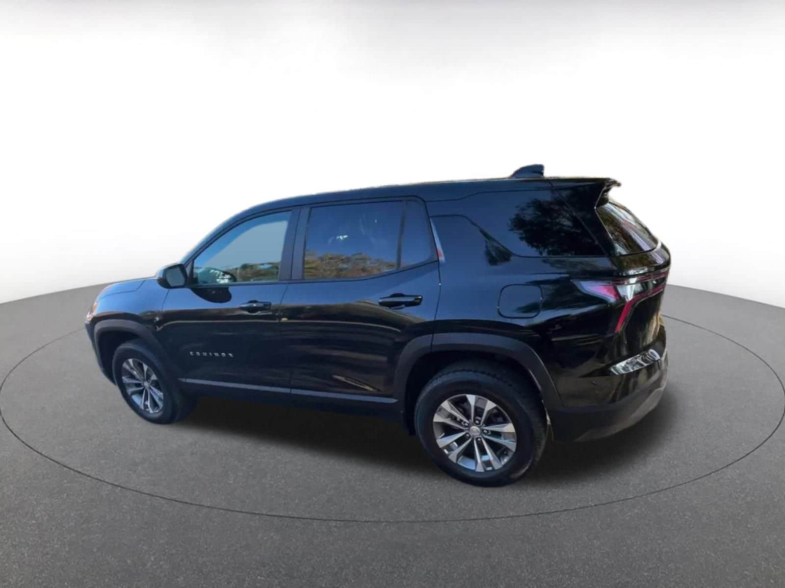 Thumbnail: 2025 Chevrolet Equinox - 10