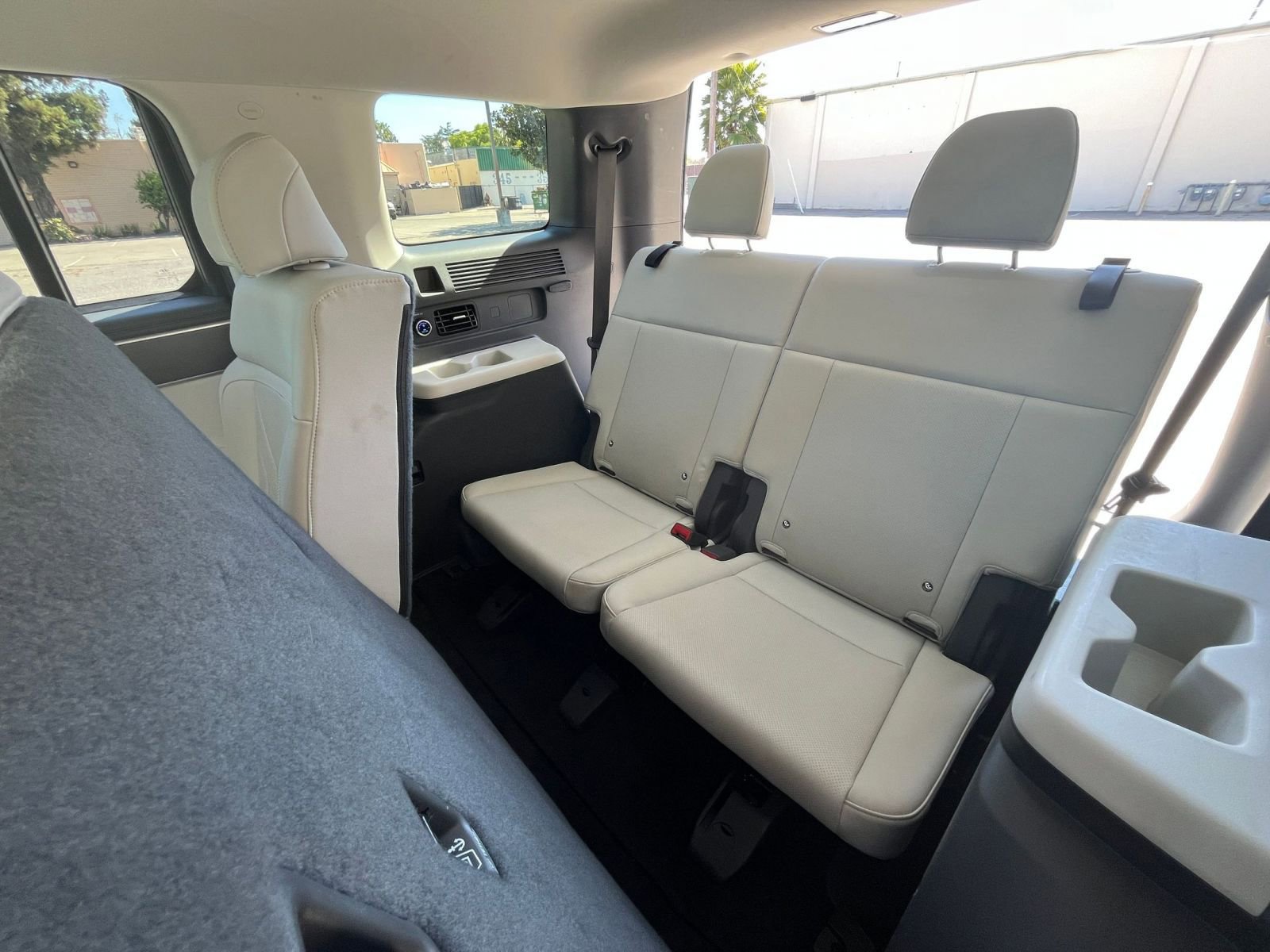 Thumbnail: 2025 Hyundai Santa Fe - 31