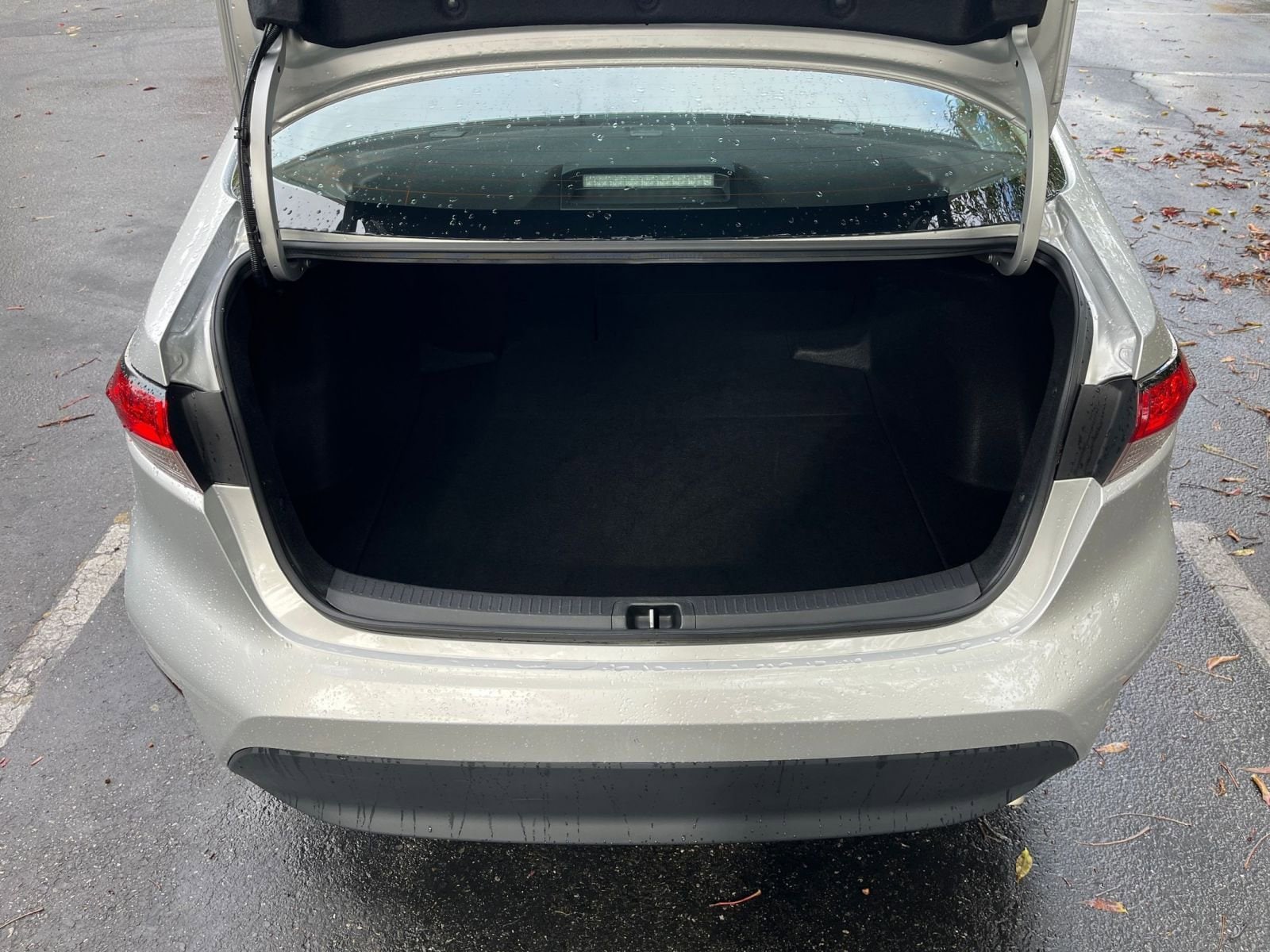 Thumbnail: 2025 Toyota Corolla - 29