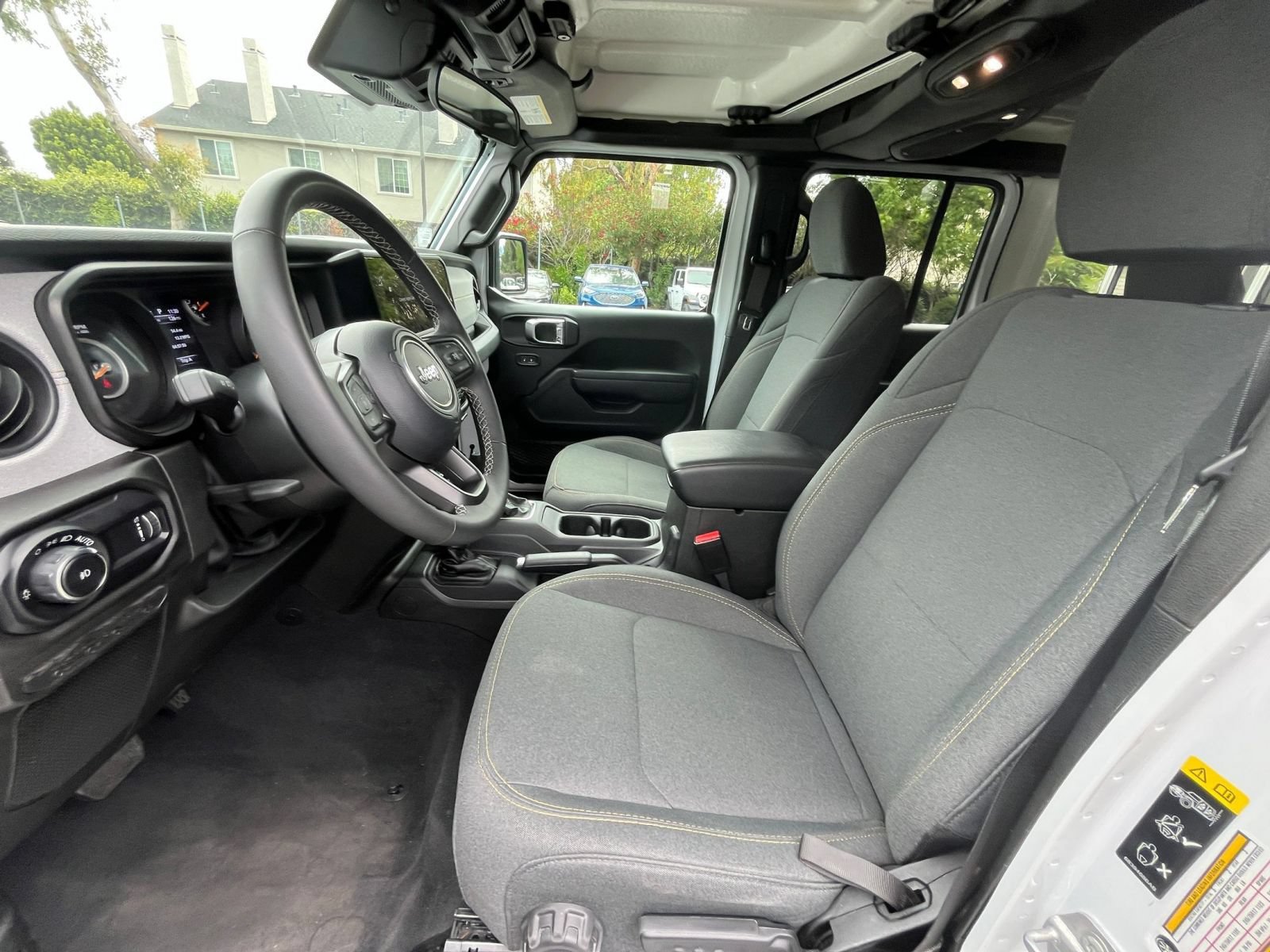 Thumbnail: 2025 Jeep Wrangler - 25