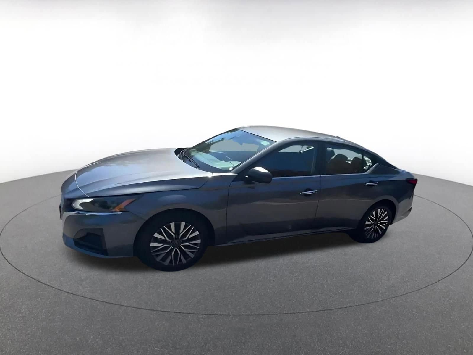 Thumbnail: 2025 Nissan Altima - 8