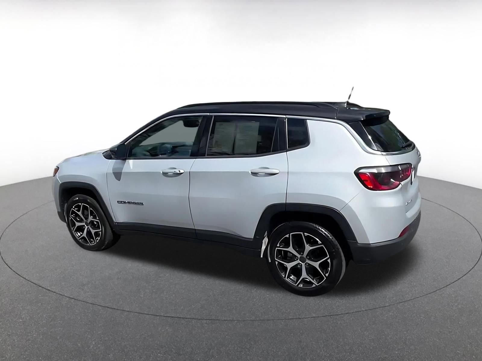 Thumbnail: 2025 Jeep Compass - 10