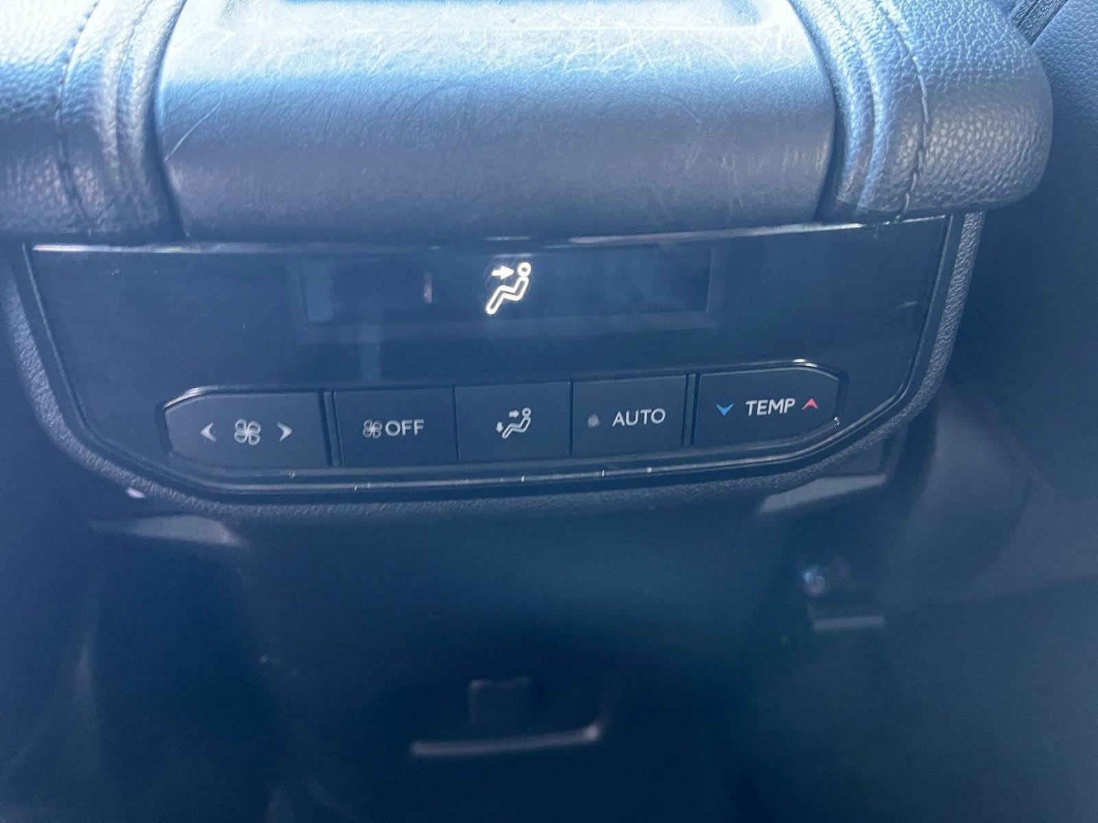 Thumbnail: 2025 Toyota Grand Highlander - 25