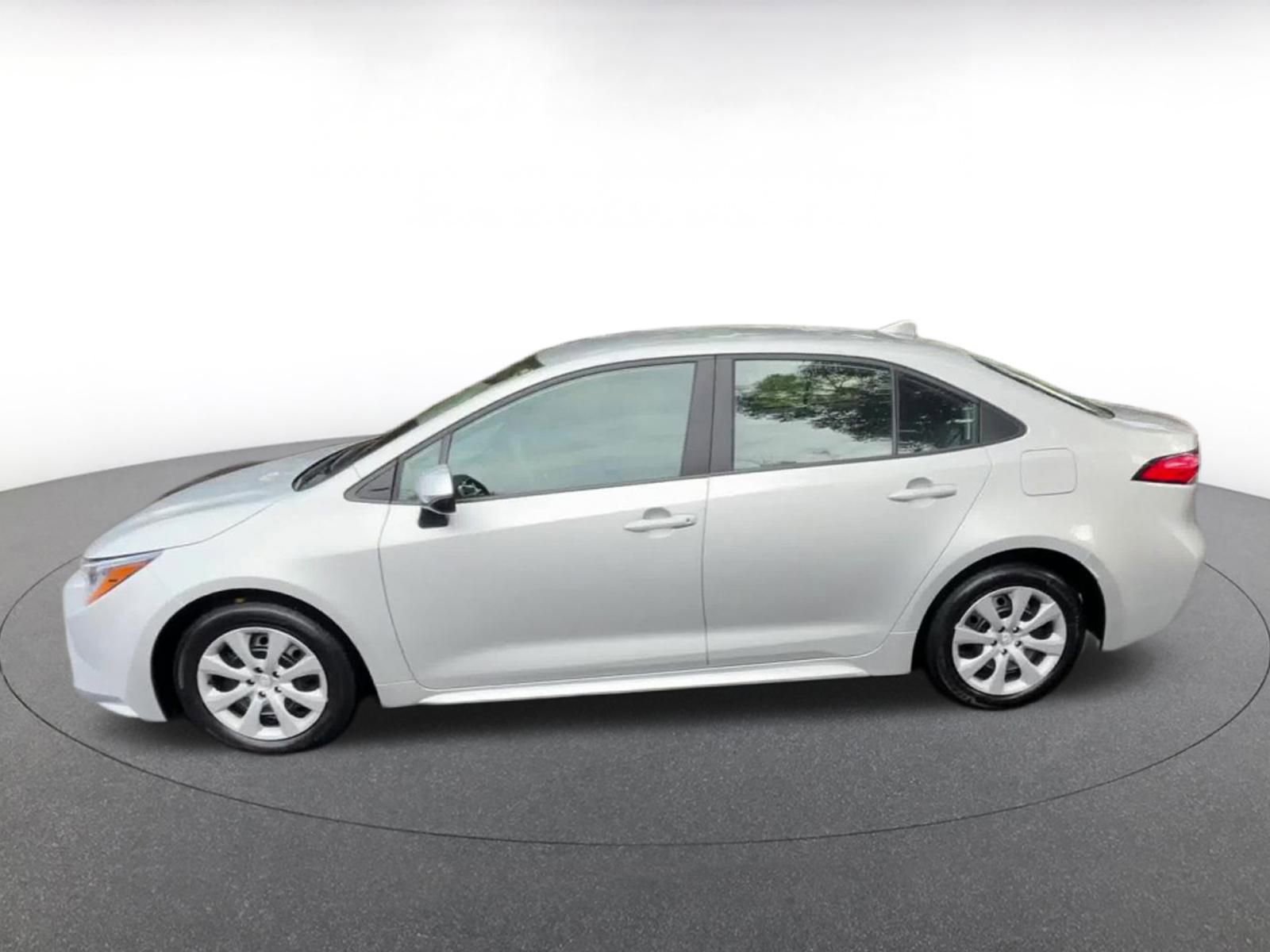 Thumbnail: 2025 Toyota Corolla - 9