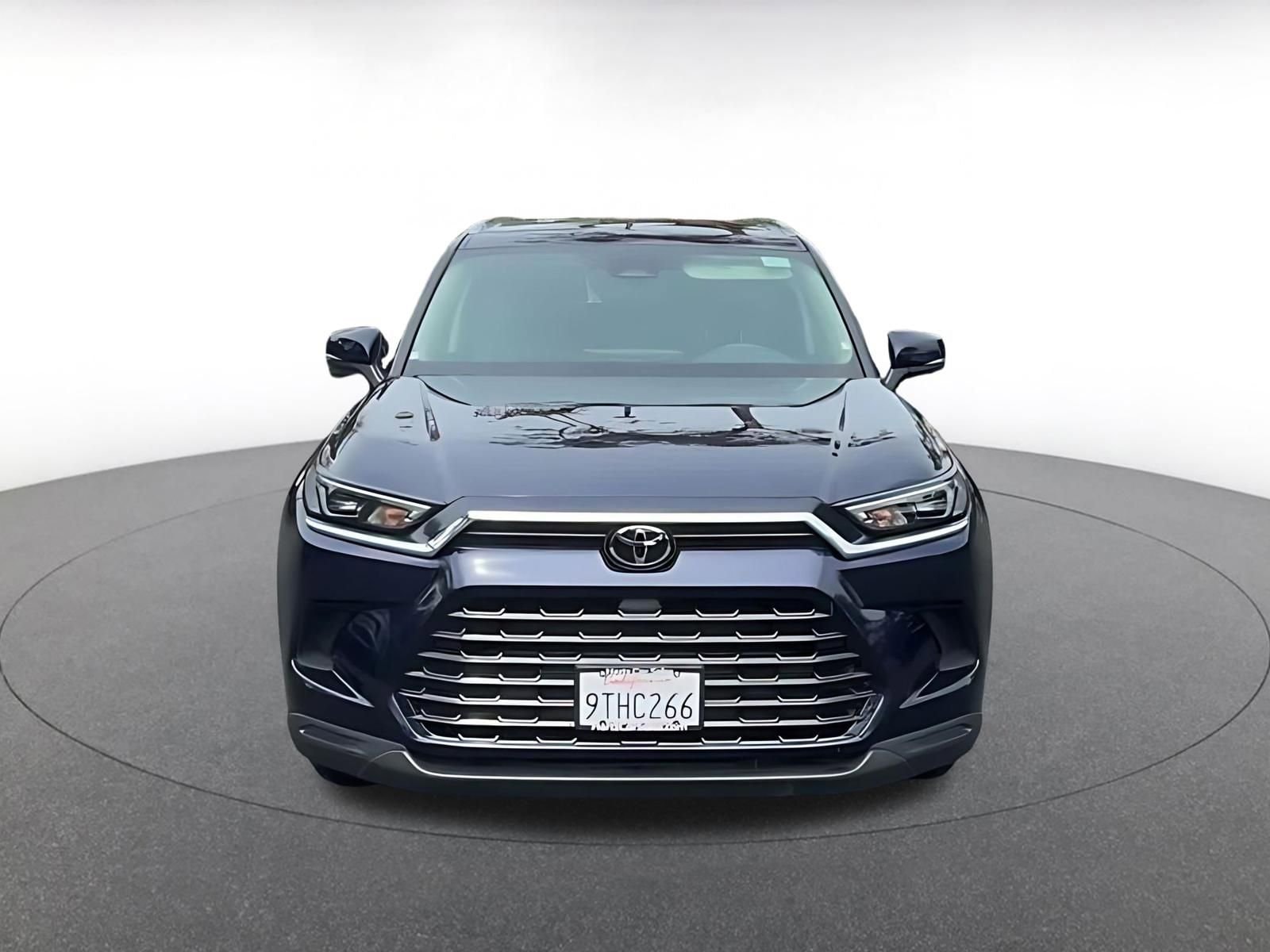 Thumbnail: 2025 Toyota Grand Highlander - 4