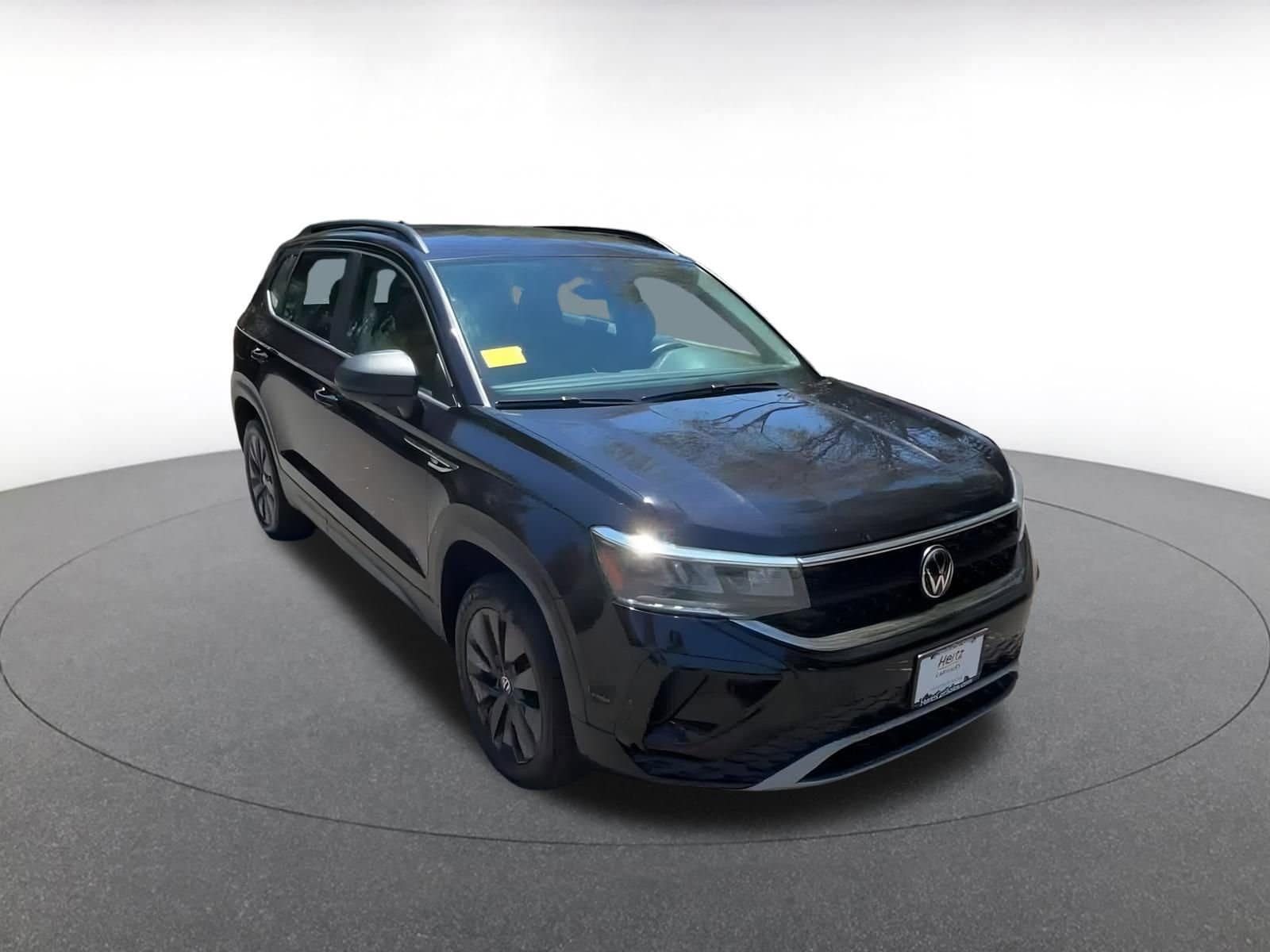 Thumbnail: 2024 Volkswagen Taos - 3