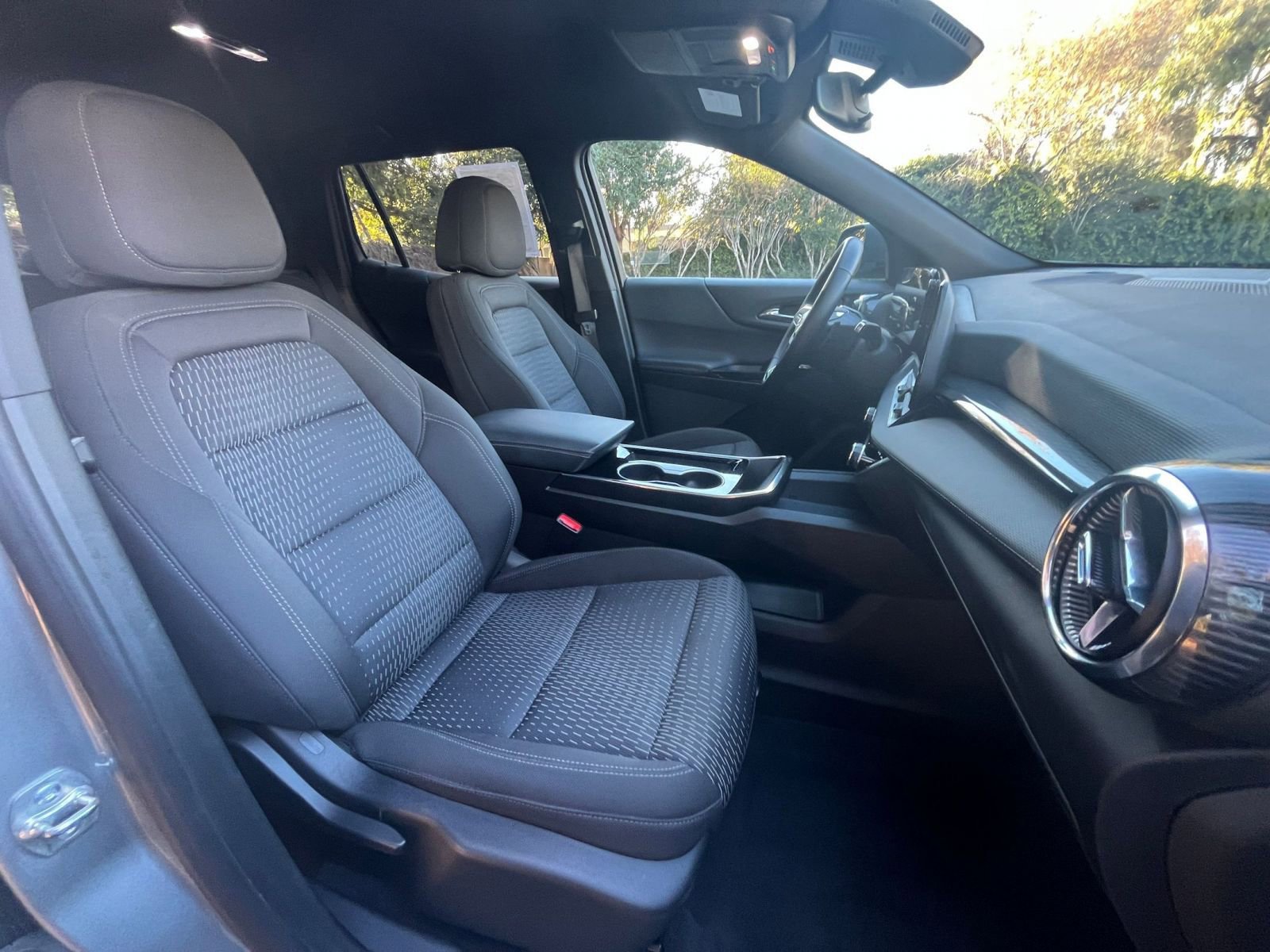 Thumbnail: 2025 Chevrolet Equinox - 35