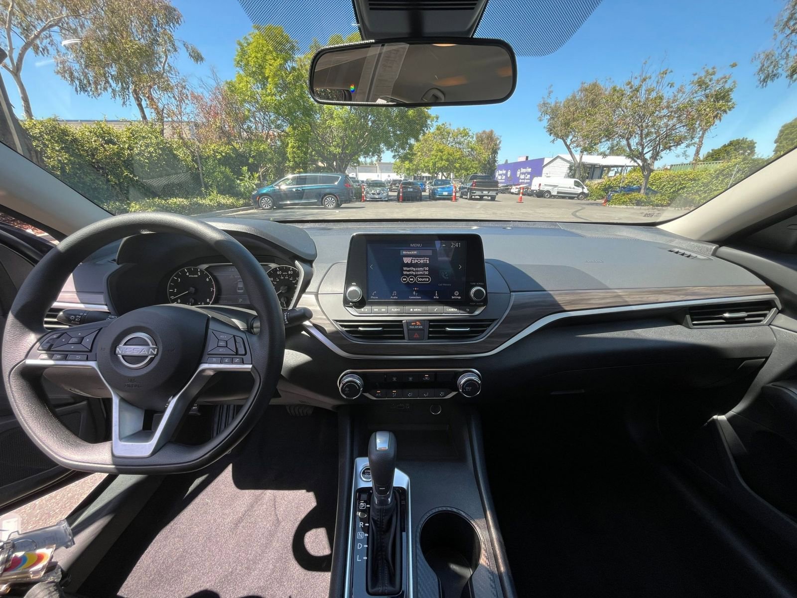 Thumbnail: 2025 Nissan Altima - 32