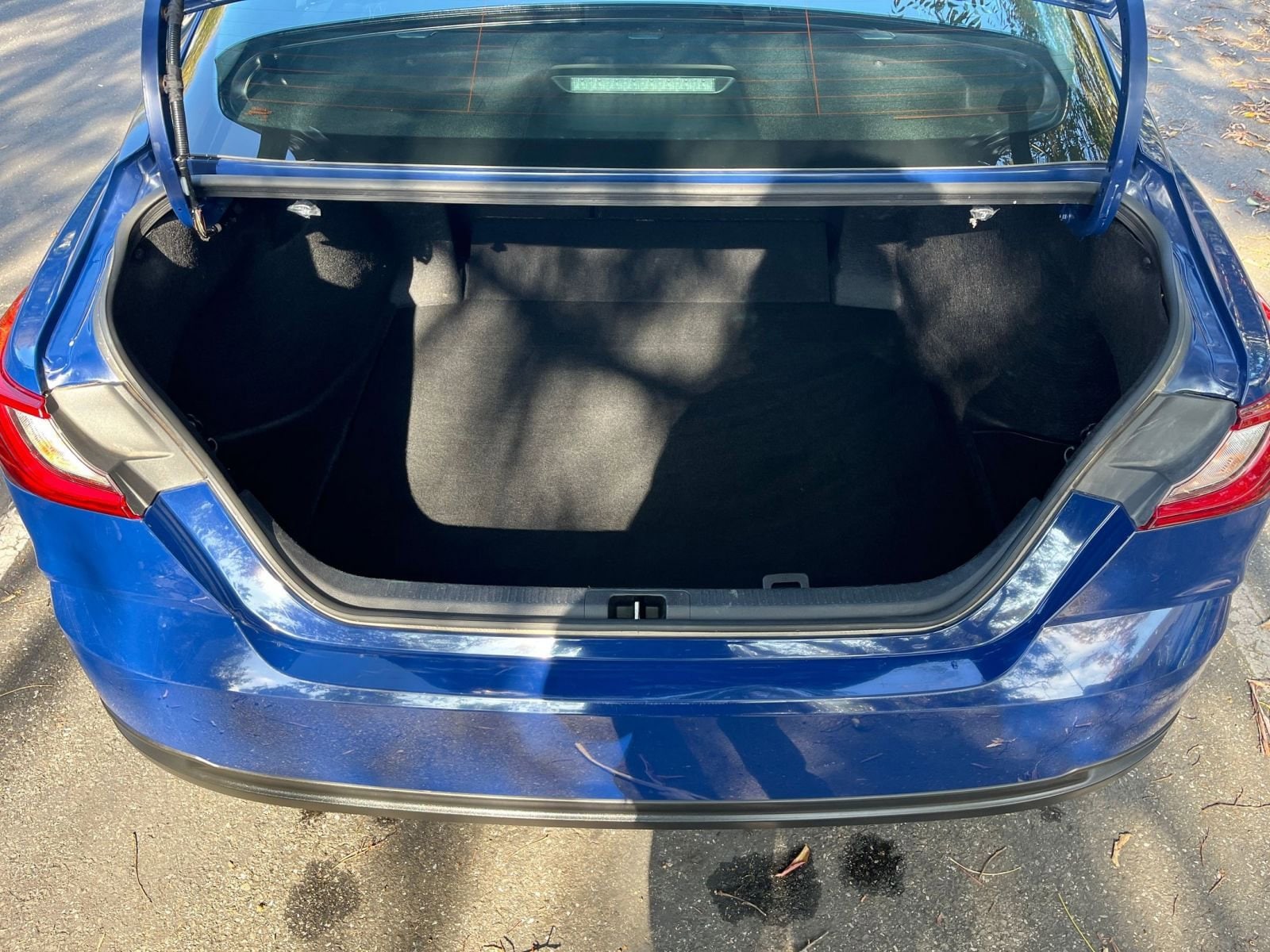 Thumbnail: 2025 Toyota Camry - 30