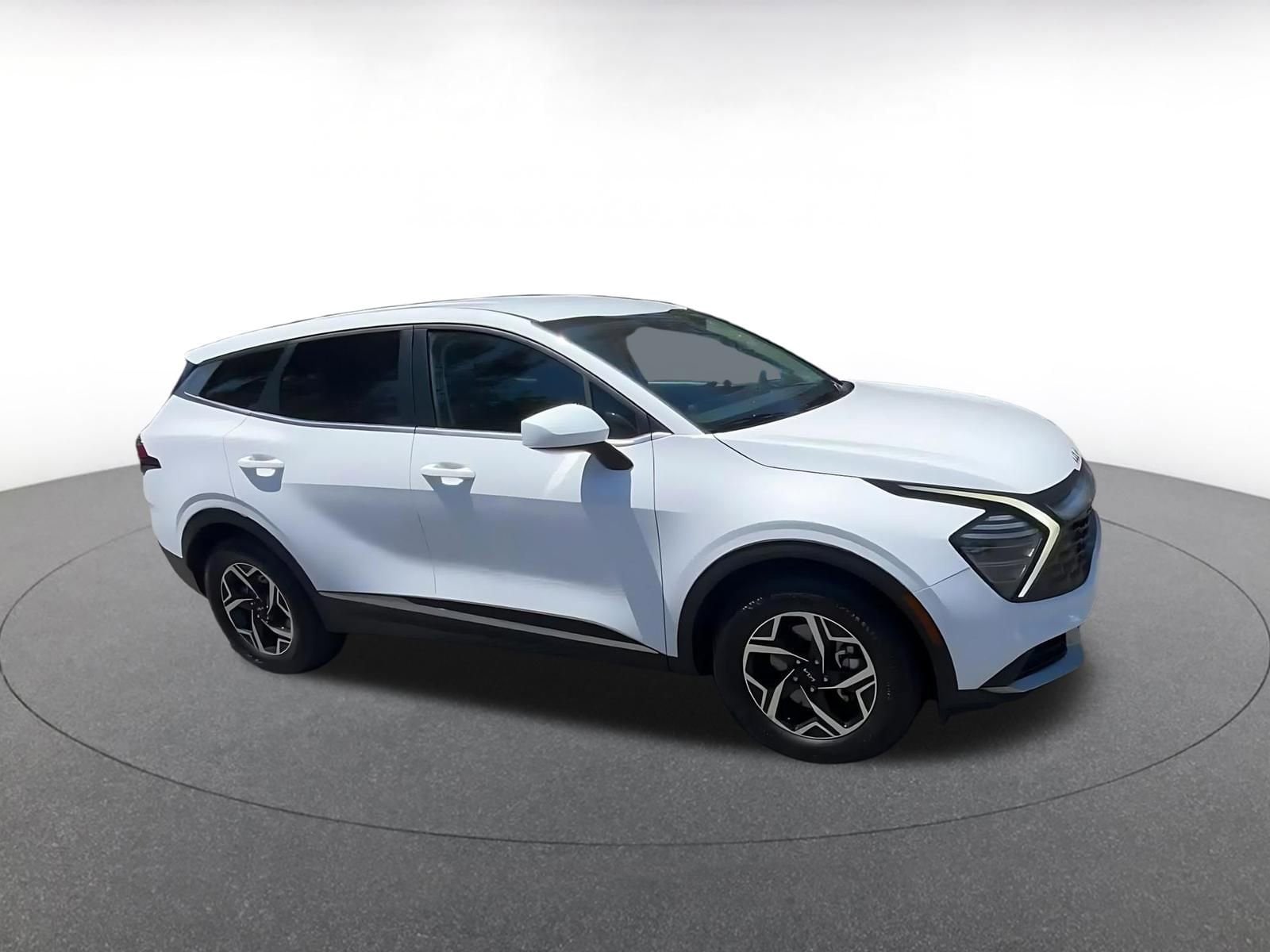 Thumbnail: 2025 Kia Sportage - 2