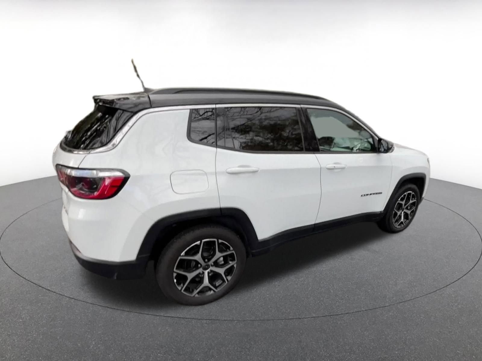 Thumbnail: 2025 Jeep Compass - 15