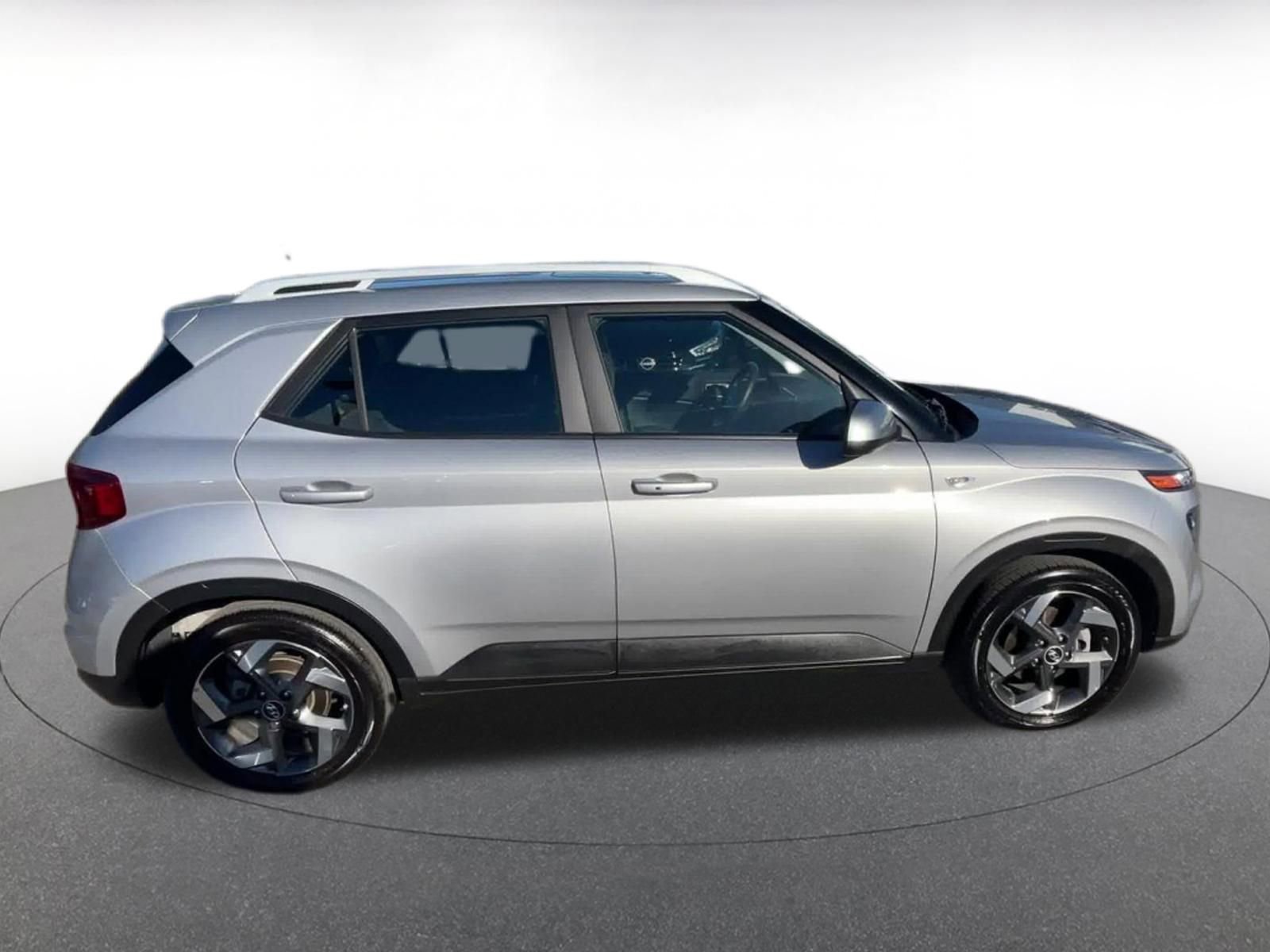 Thumbnail: 2025 Hyundai Venue - 16