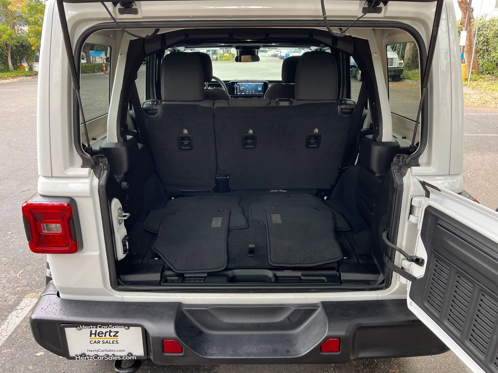 Thumbnail: 2025 Jeep Wrangler - 30