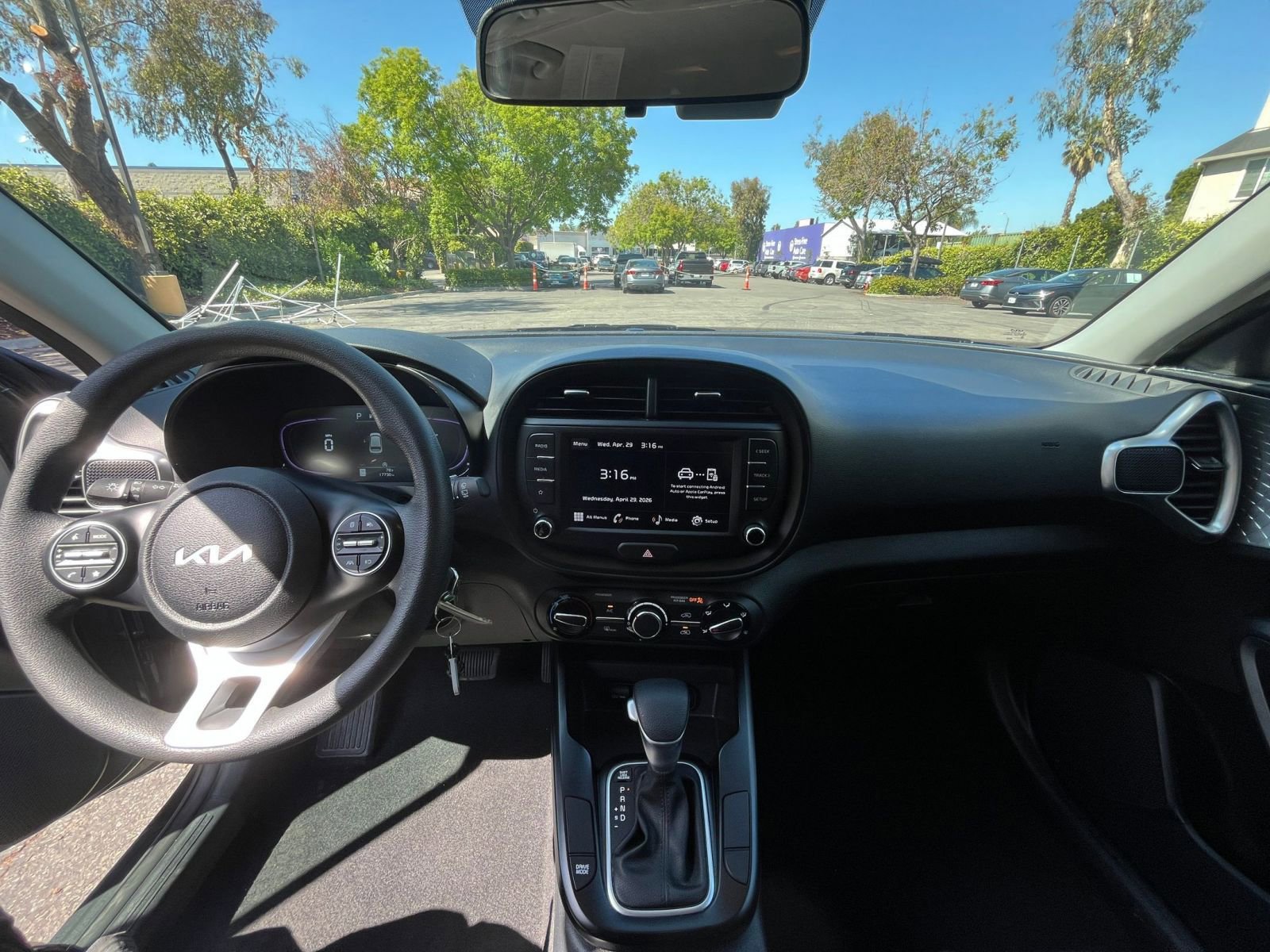 Thumbnail: 2025 Kia Soul - 31