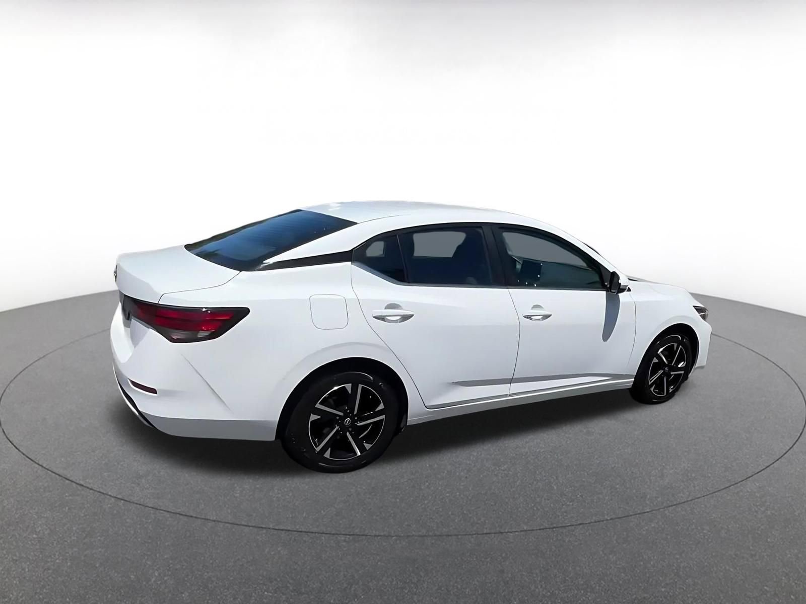 Thumbnail: 2025 Nissan Sentra - 15