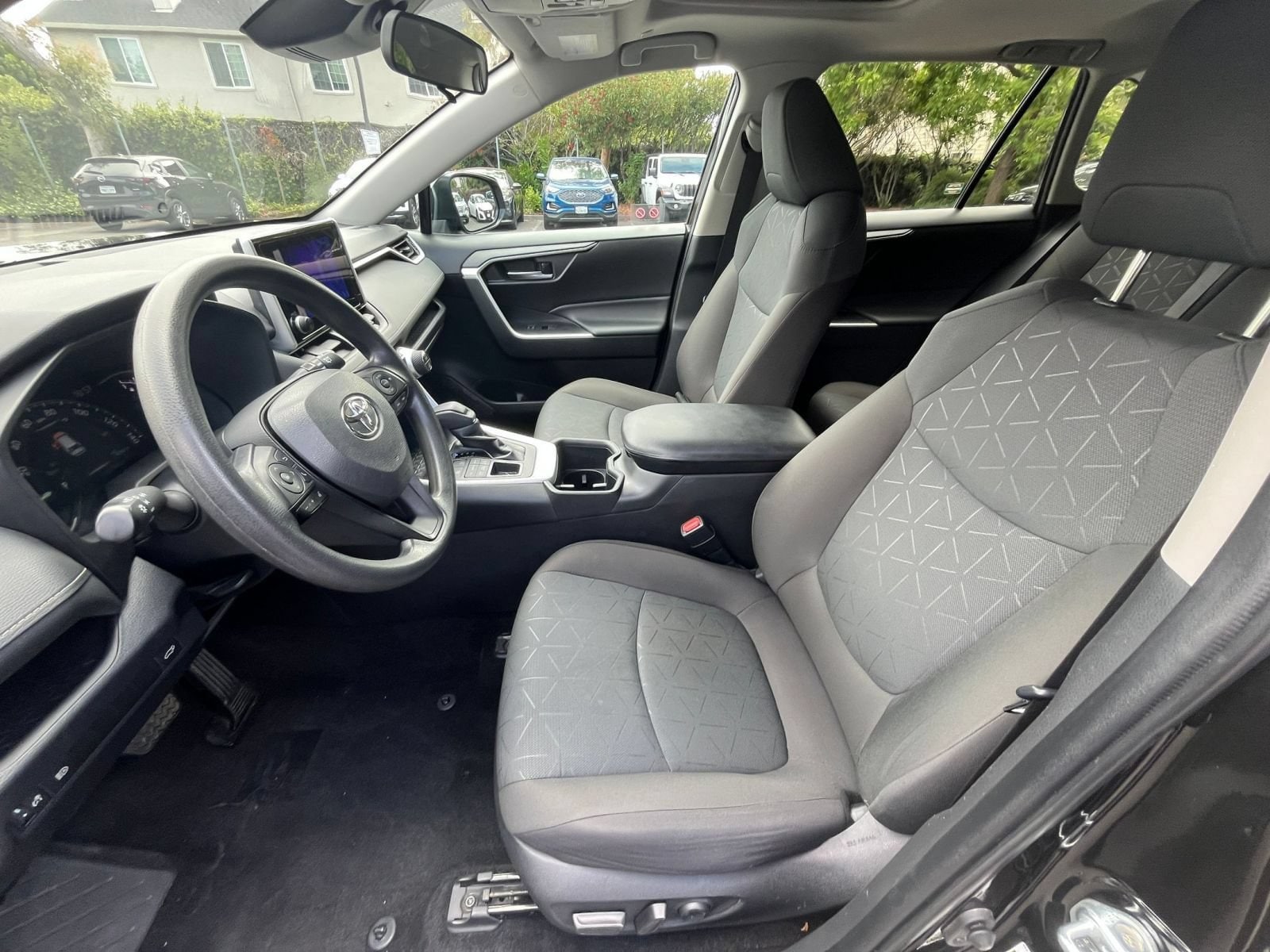 Thumbnail: 2024 Toyota RAV4 - 28