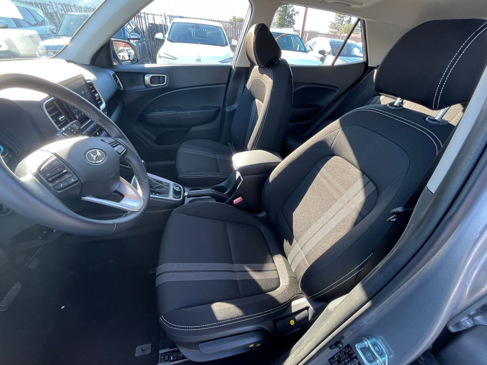 Thumbnail: 2025 Hyundai Venue - 25