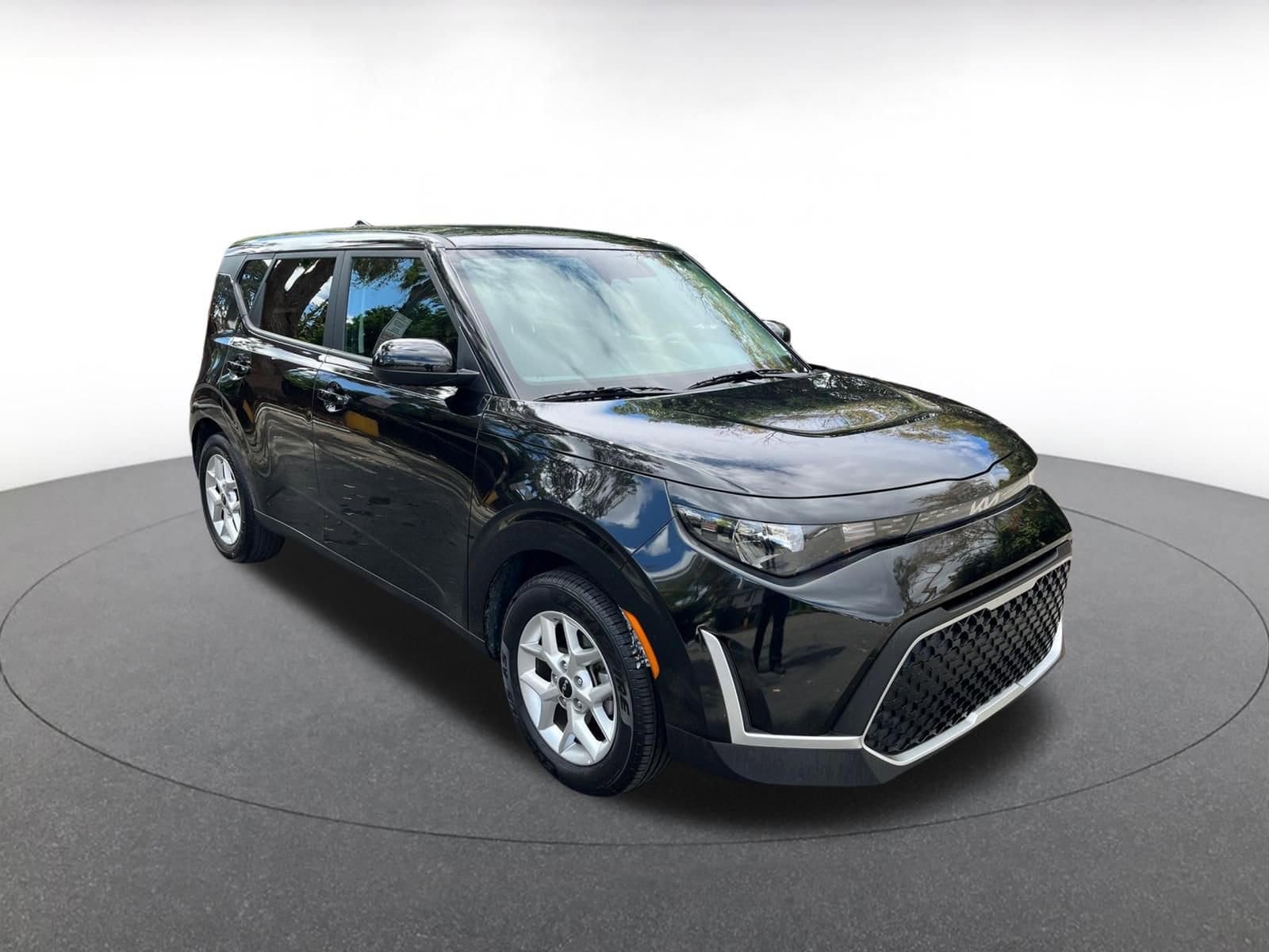 Thumbnail: 2025 Kia Soul - 1
